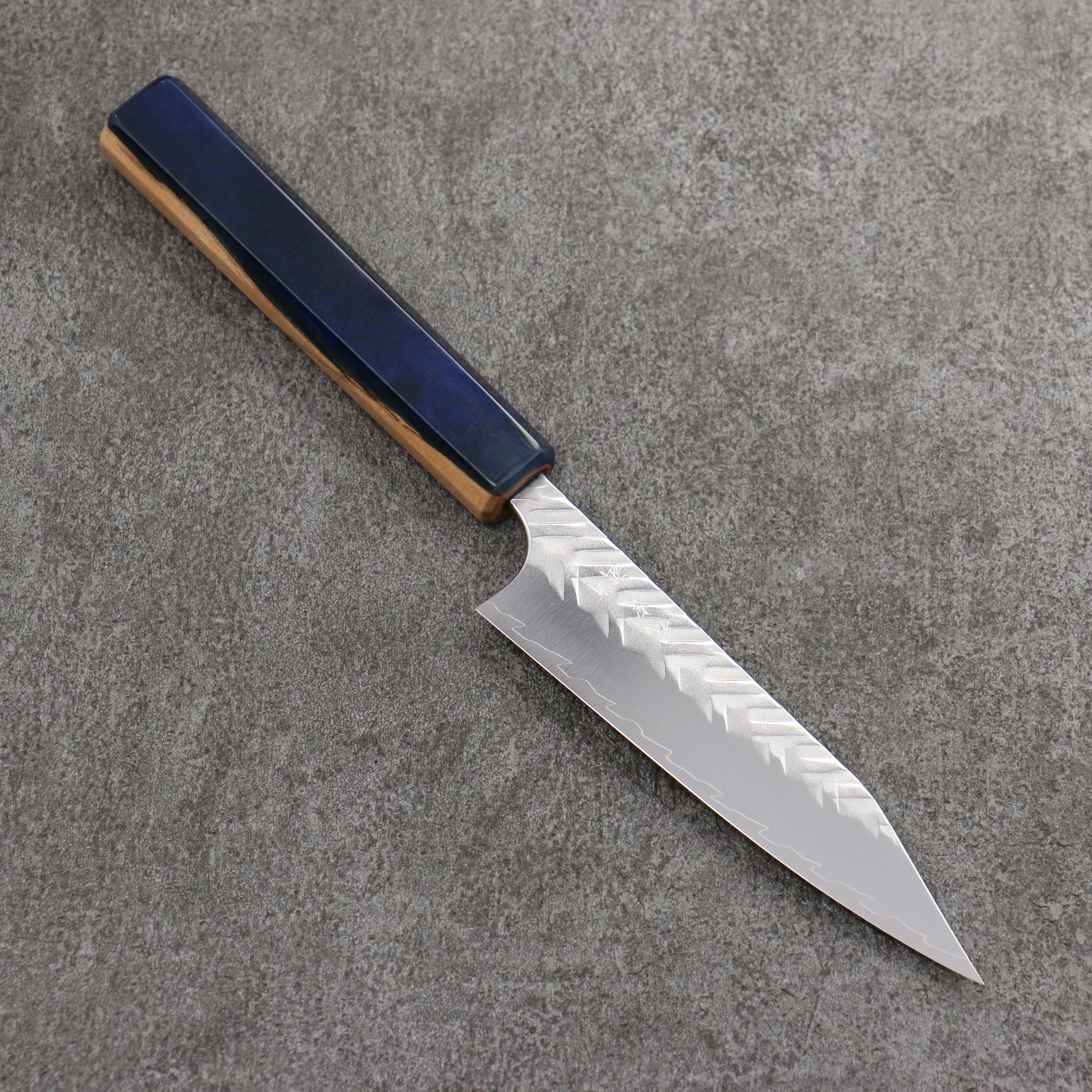 Yoshimi Kato SPG STRIX Hammered (V) Kiritsuke Petty-Utility 120mm Olive Tree and Blue Resin Handle - Seisuke Knife
