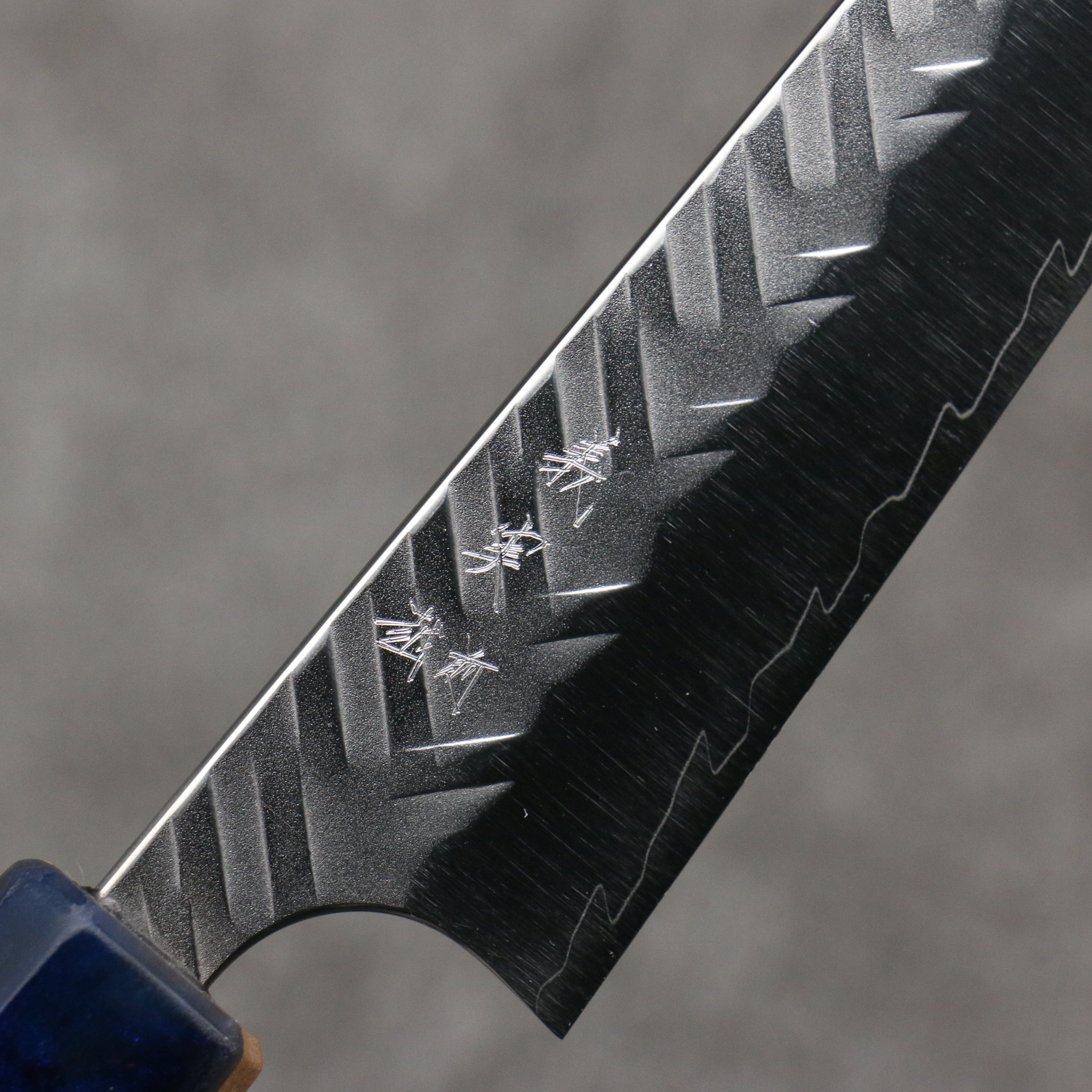 Yoshimi Kato SPG STRIX Hammered (V) Kiritsuke Petty-Utility 120mm Olive Tree and Blue Resin Handle - Seisuke Knife