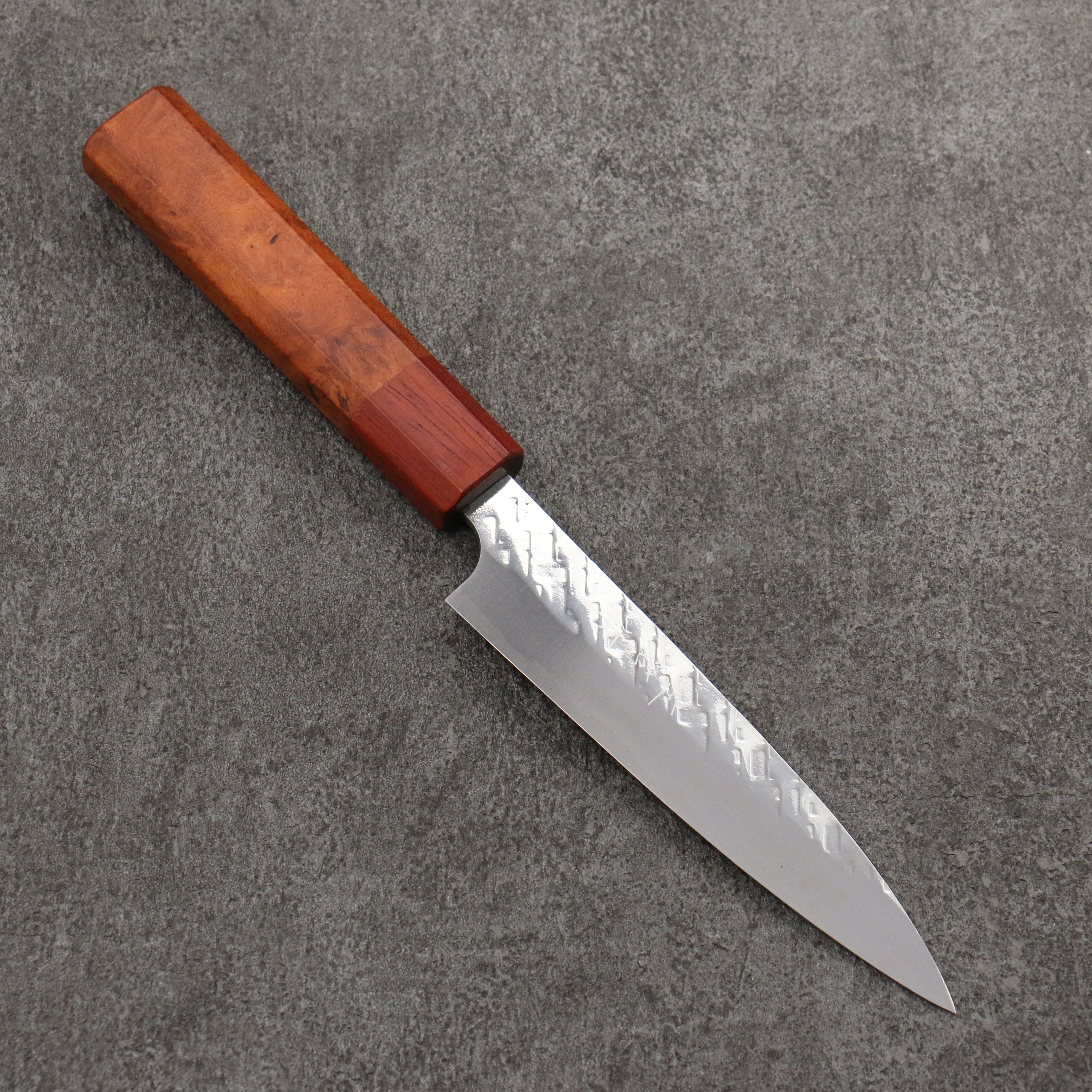 Takeshi Saji SPG STRIX Hammered Migaki Finished Petty-Utility 130mm Chinese Quince Burl (Ferrule: Padaouk) Handle - Seisuke Knife