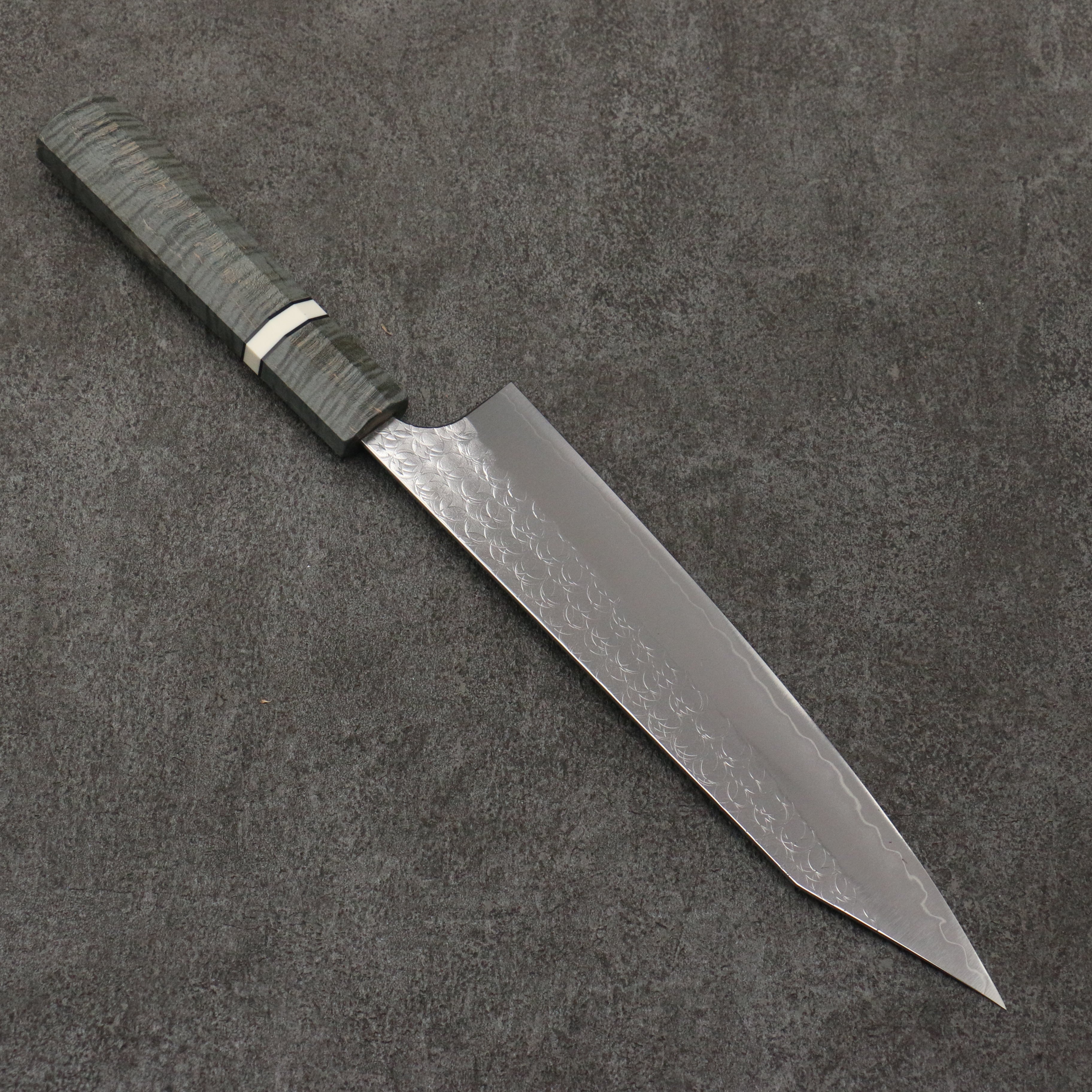 Yoshimi Kato Minamo SG2 Hammered Kiritsuke Gyuto 210mm Stabilized wood (With White ring) Handle - Seisuke Knife