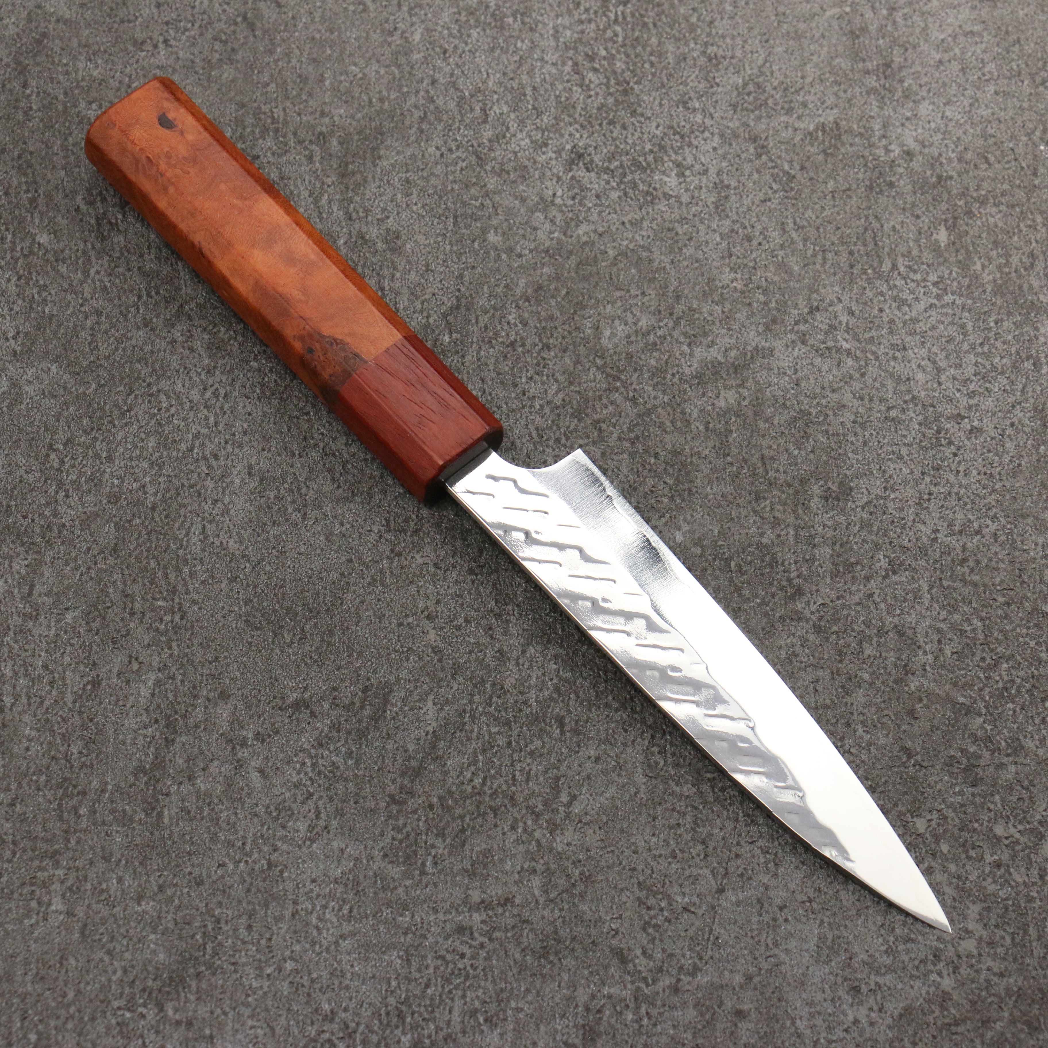 Takeshi Saji SPG STRIX Hammered Migaki Finished Petty-Utility 130mm Chinese Quince Burl (Ferrule: Padaouk) Handle - Seisuke Knife