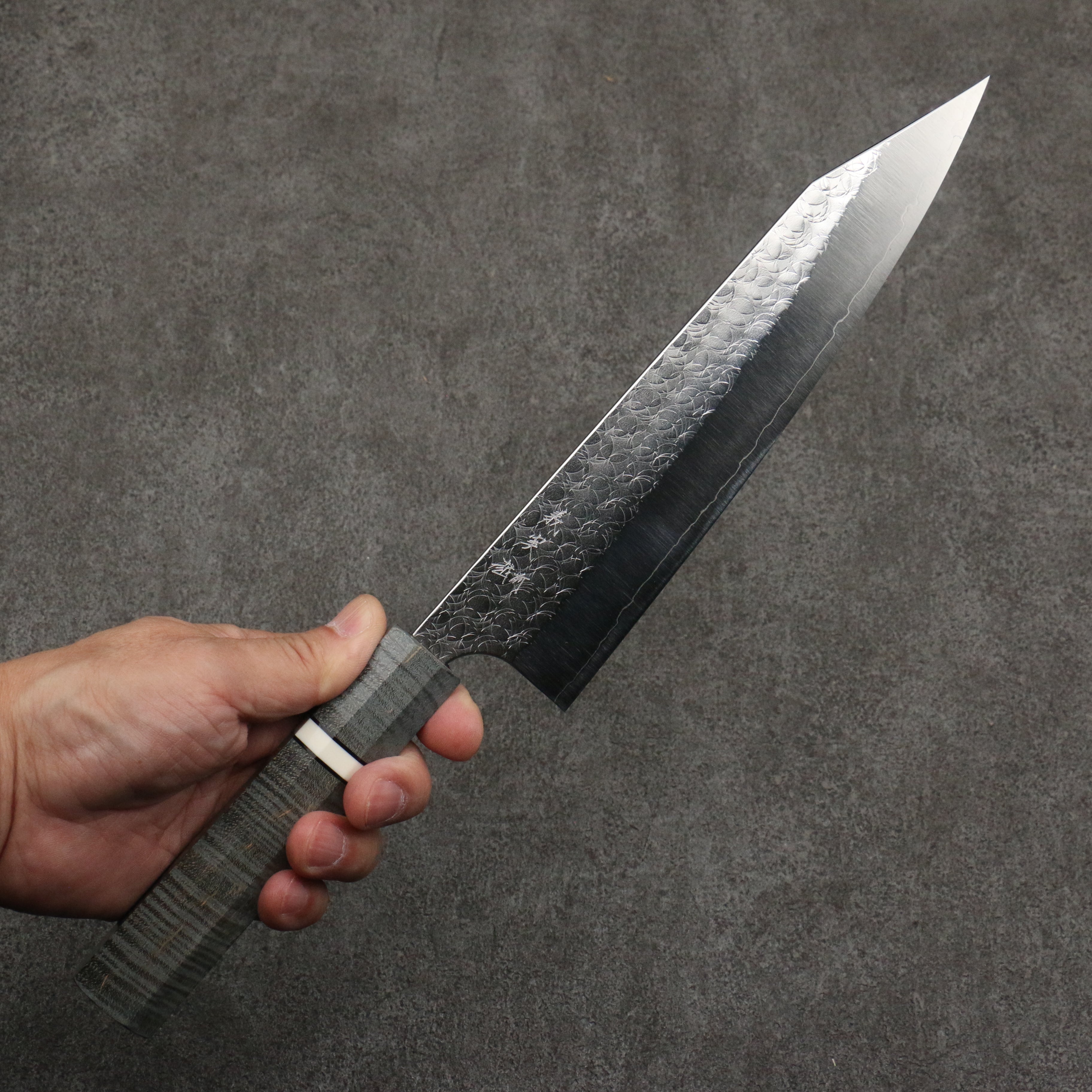 Yoshimi Kato Minamo SG2 Hammered Kiritsuke Gyuto 210mm Stabilized wood (With White ring) Handle - Seisuke Knife