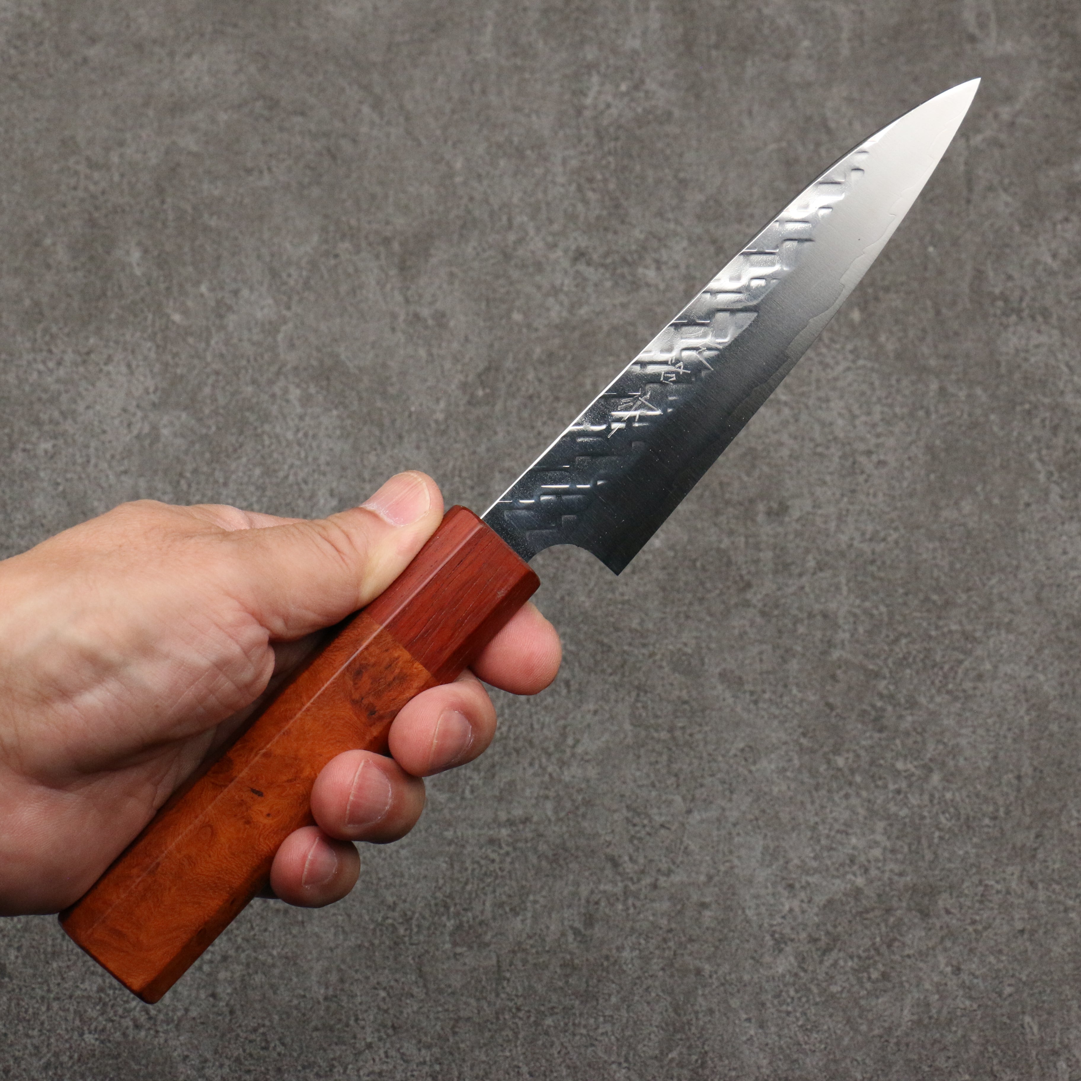 Takeshi Saji SPG STRIX Hammered Migaki Finished Petty-Utility 130mm Chinese Quince Burl (Ferrule: Padaouk) Handle - Seisuke Knife