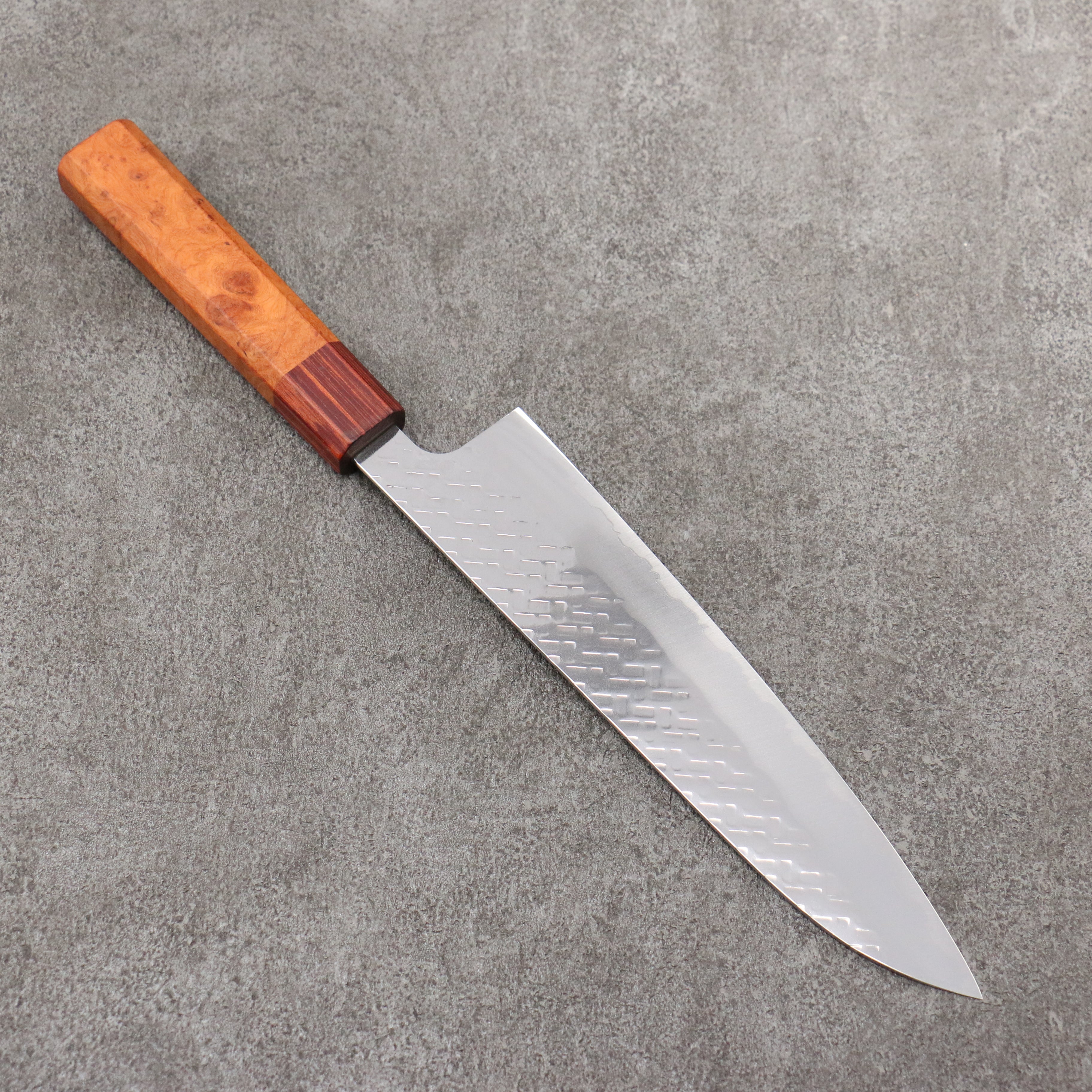 Takeshi Saji SPG STRIX Hammered Migaki Finished Gyuto 210mm Chinese Quince Burl (Ferrule: Borneo Rosewood) Handle - Seisuke Knife