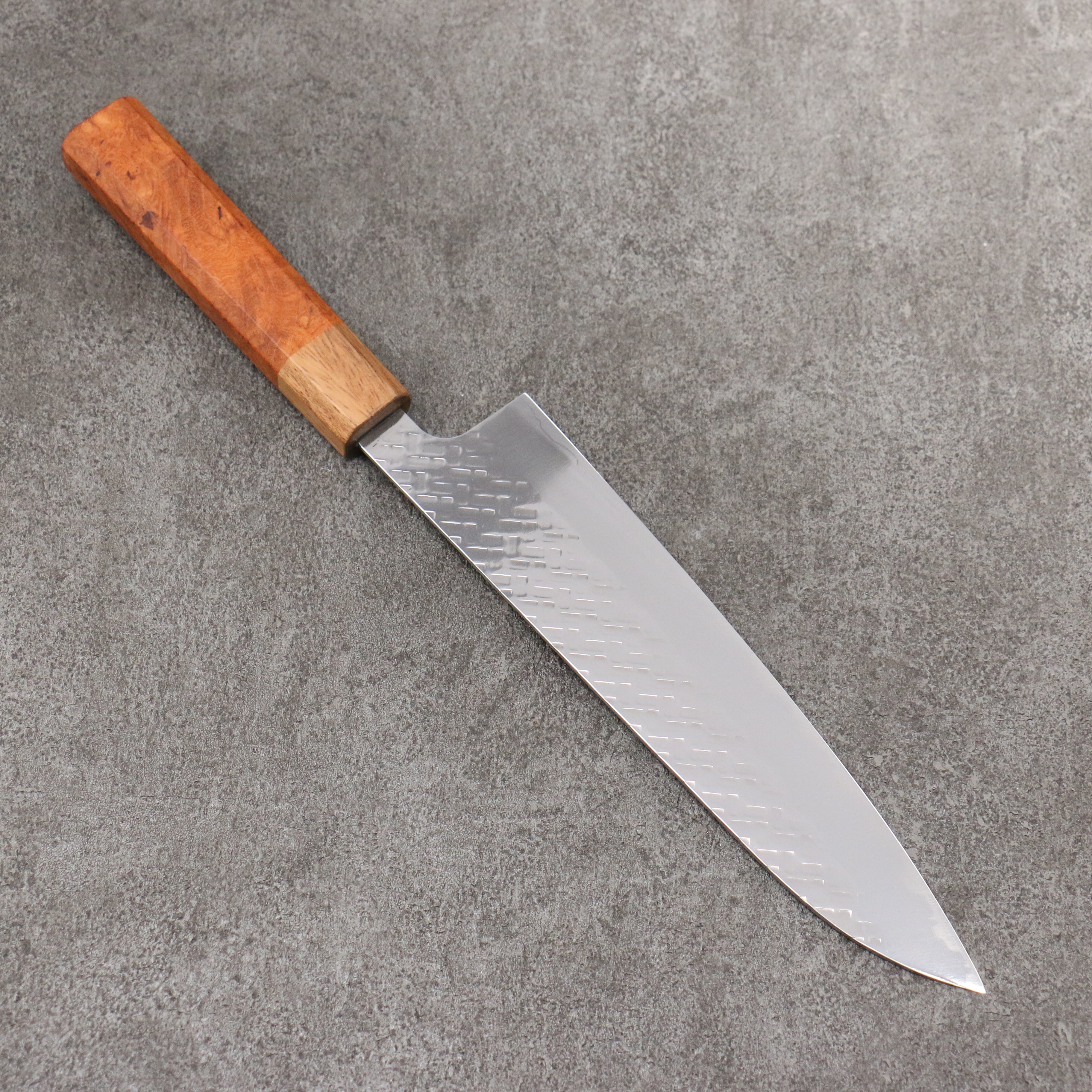 Takeshi Saji SPG STRIX Hammered Migaki Finished Gyuto 210mm Chinese Quince Burl (Ferrule: Monkey Pod Tree) Handle - Seisuke Knife