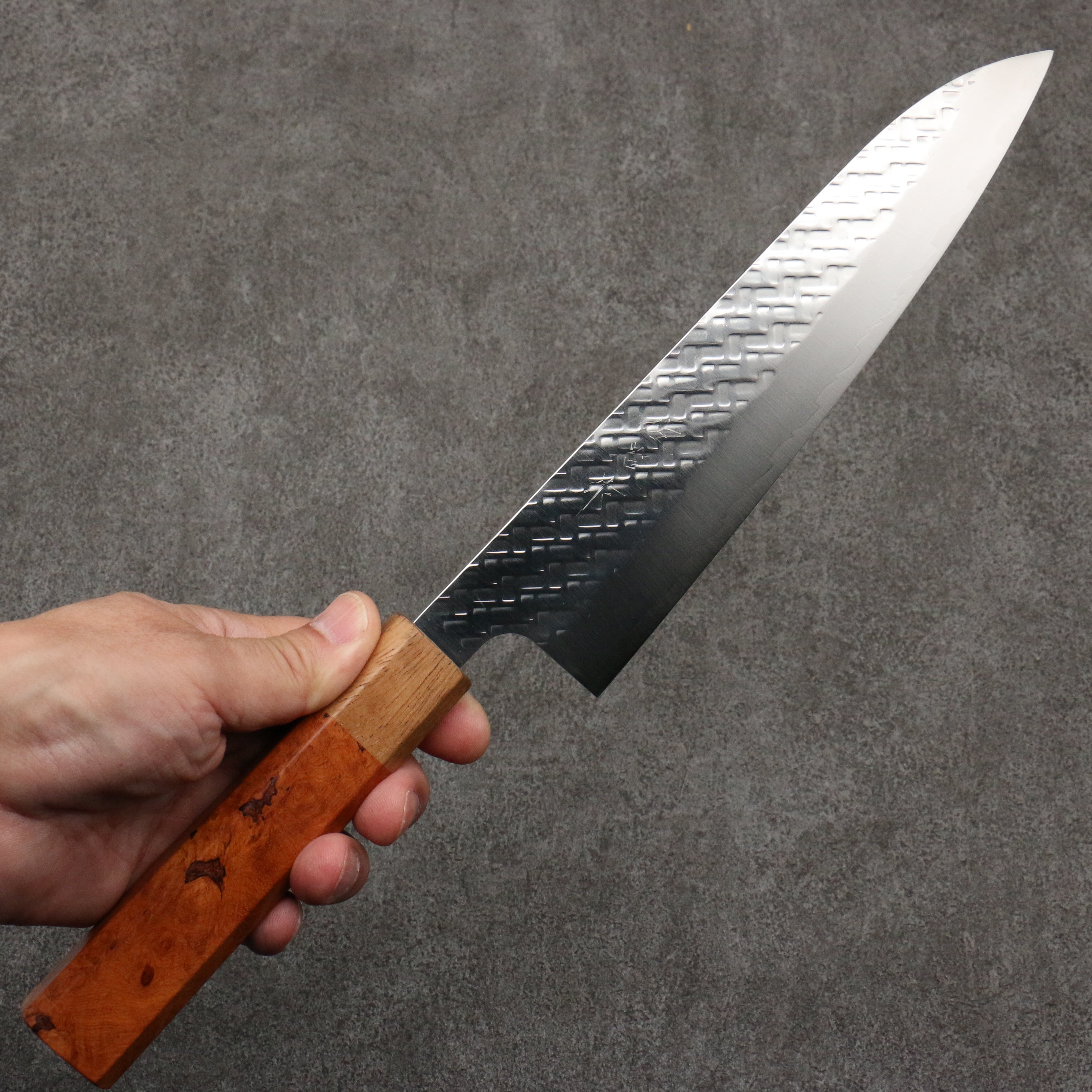 Takeshi Saji SPG STRIX Hammered Migaki Finished Gyuto 210mm Chinese Quince Burl (Ferrule: Monkey Pod Tree) Handle - Seisuke Knife