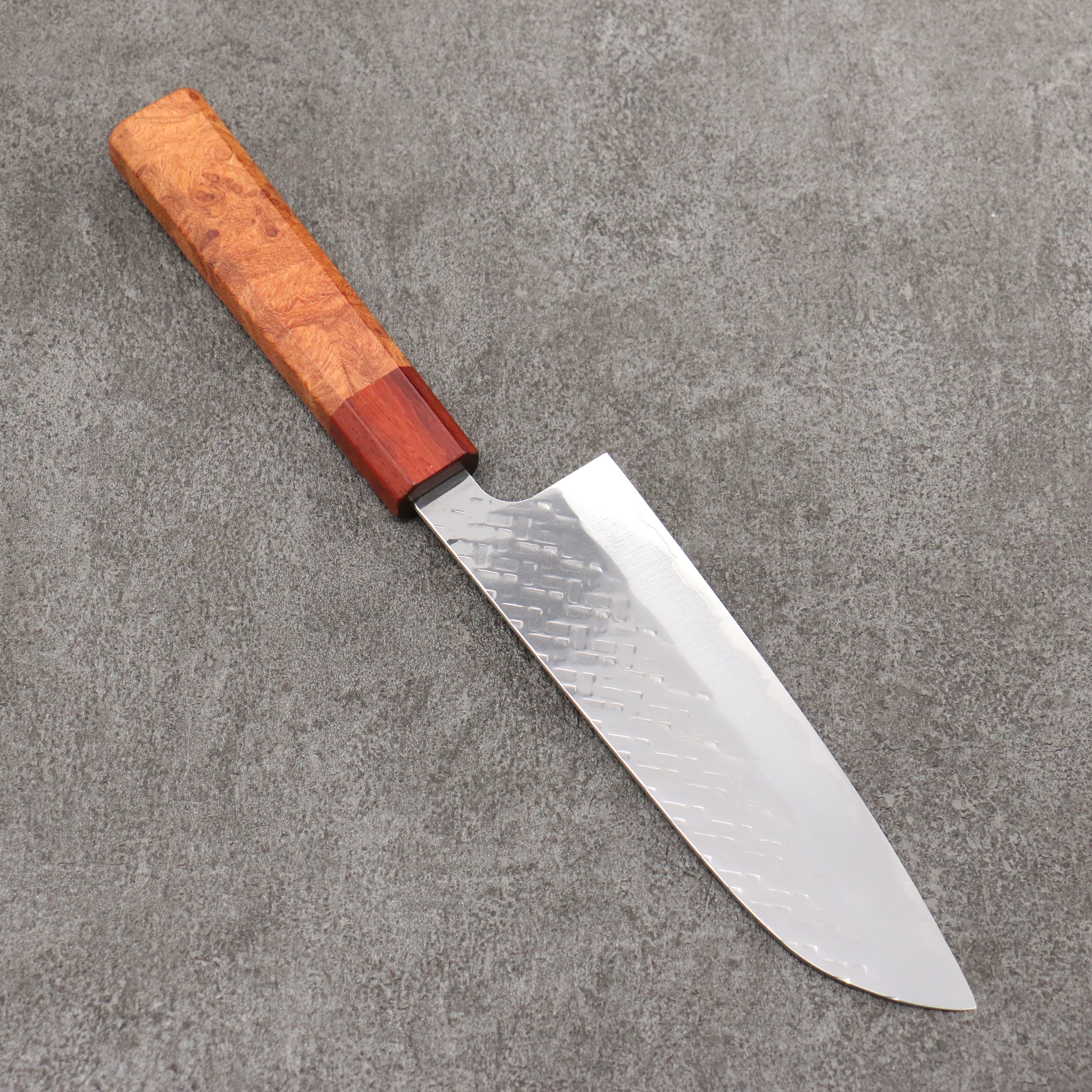 Takeshi Saji SPG STRIX Hammered Migaki Finished Santoku 165mm Chinese Quince Burl (Ferrule: Padaouk) Handle - Seisuke Knife