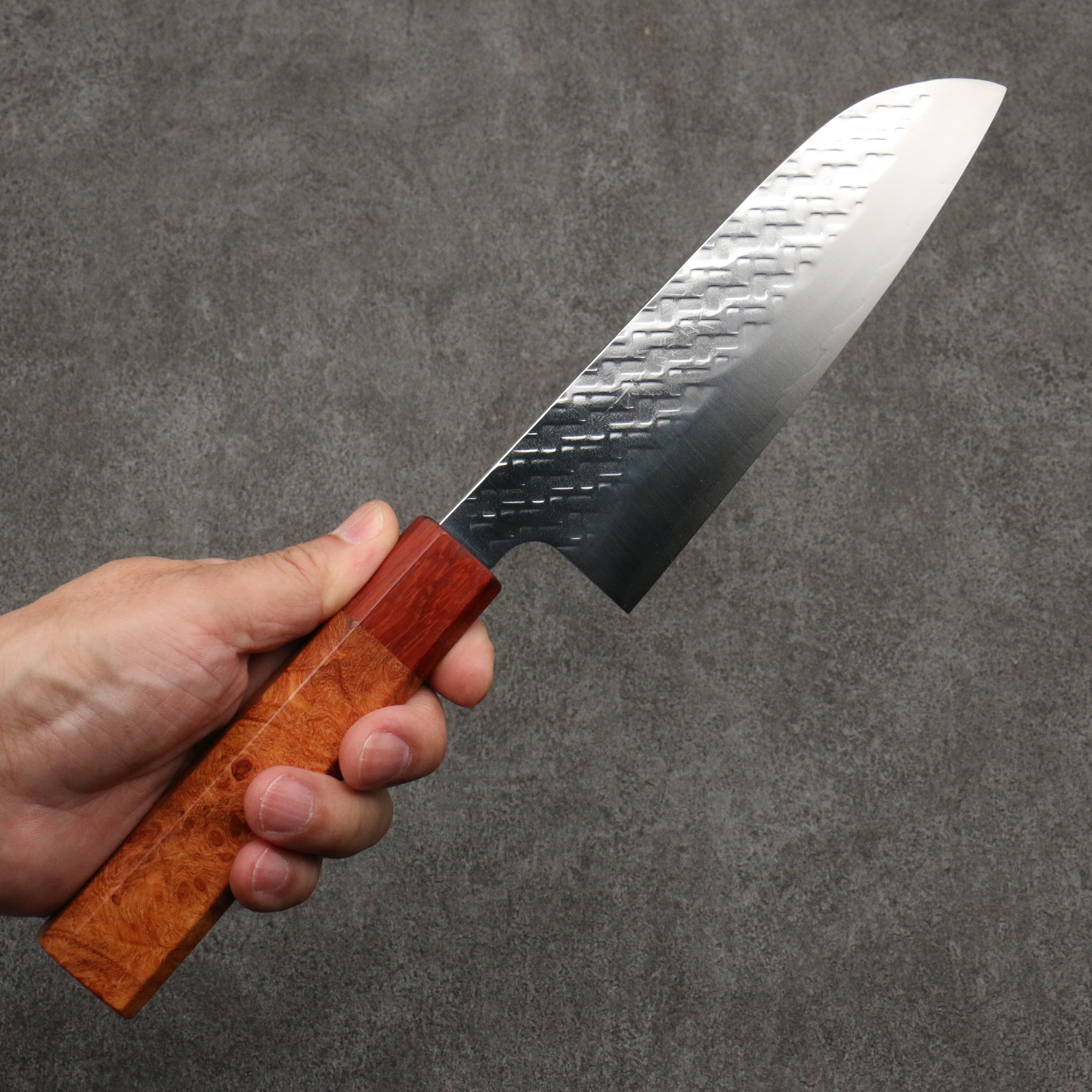 Takeshi Saji SPG STRIX Hammered Migaki Finished Santoku 165mm Chinese Quince Burl (Ferrule: Padaouk) Handle - Seisuke Knife