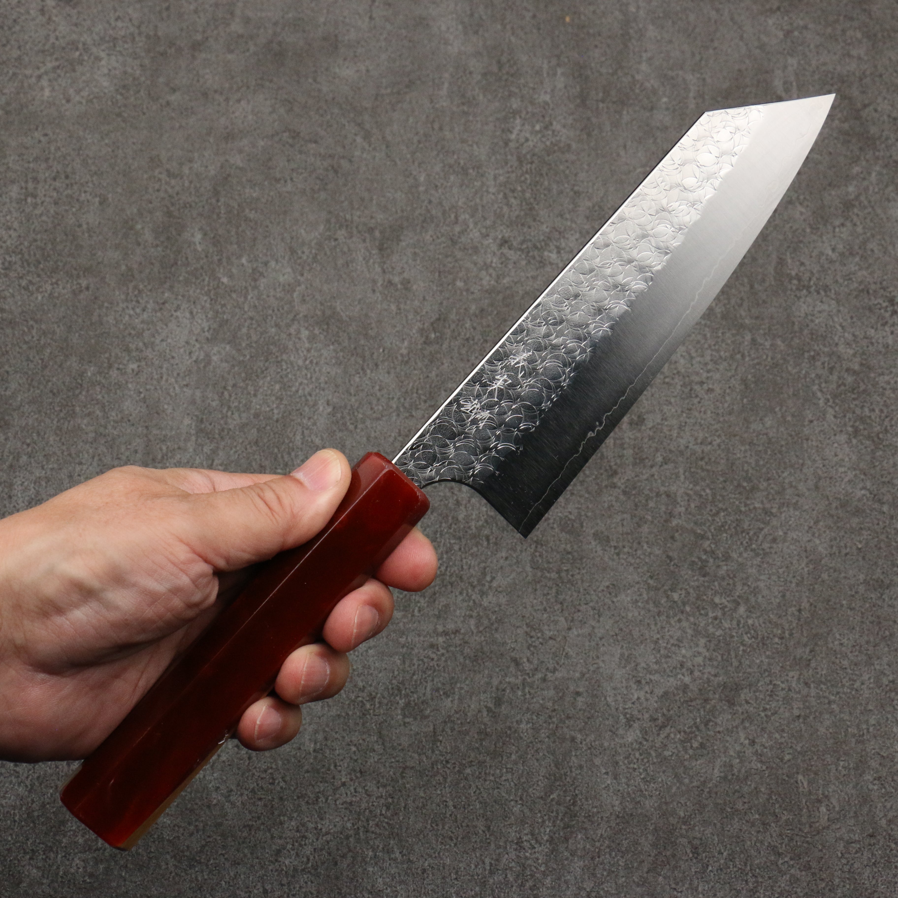 Yoshimi Kato Minamo SG2 Hammered Bunka 170mm Olive Tree and Red Resin Handle - Seisuke Knife