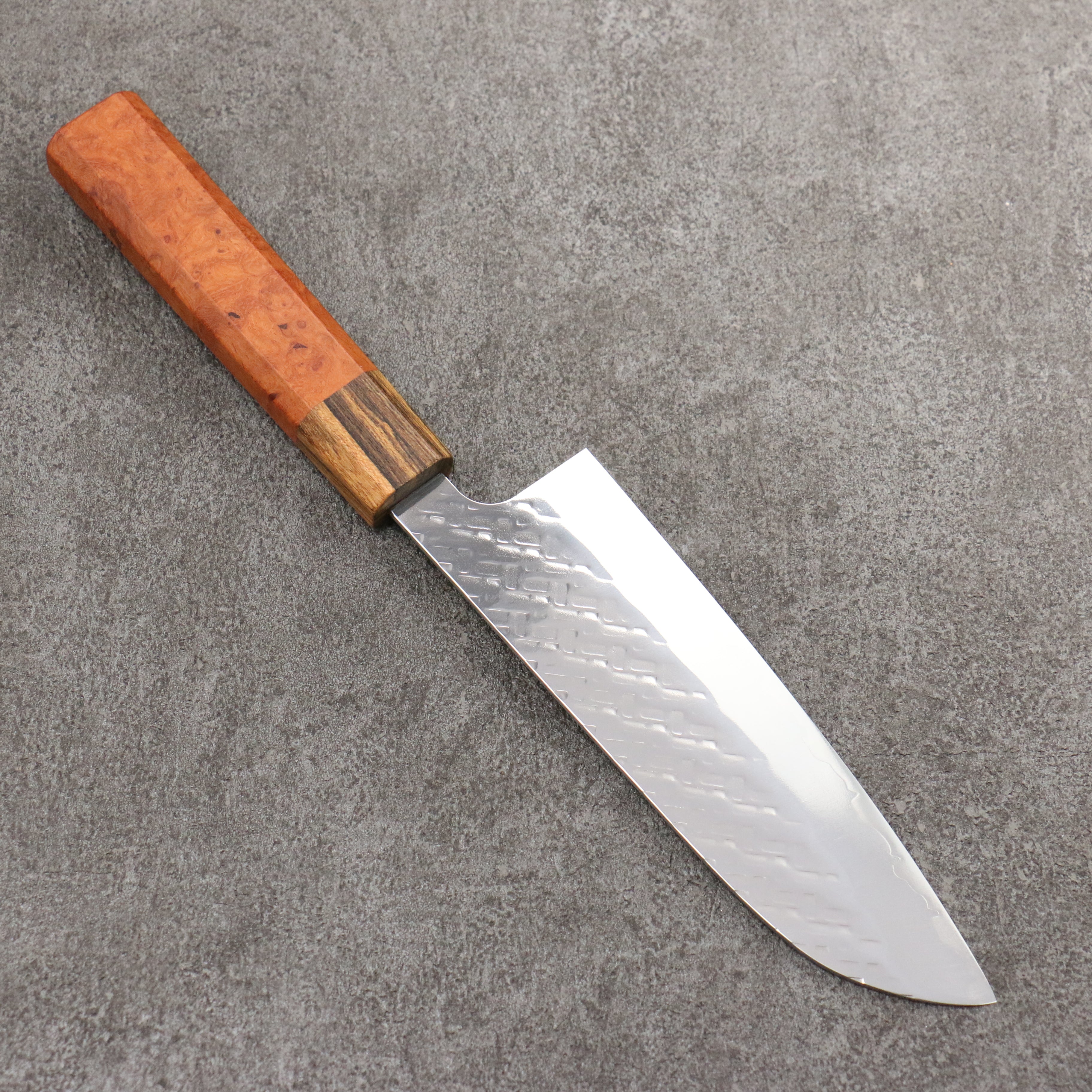 Takeshi Saji SPG STRIX Hammered Migaki Finished Santoku 165mm Chinese Quince Burl (Ferrule: Bocote) Handle - Seisuke Knife