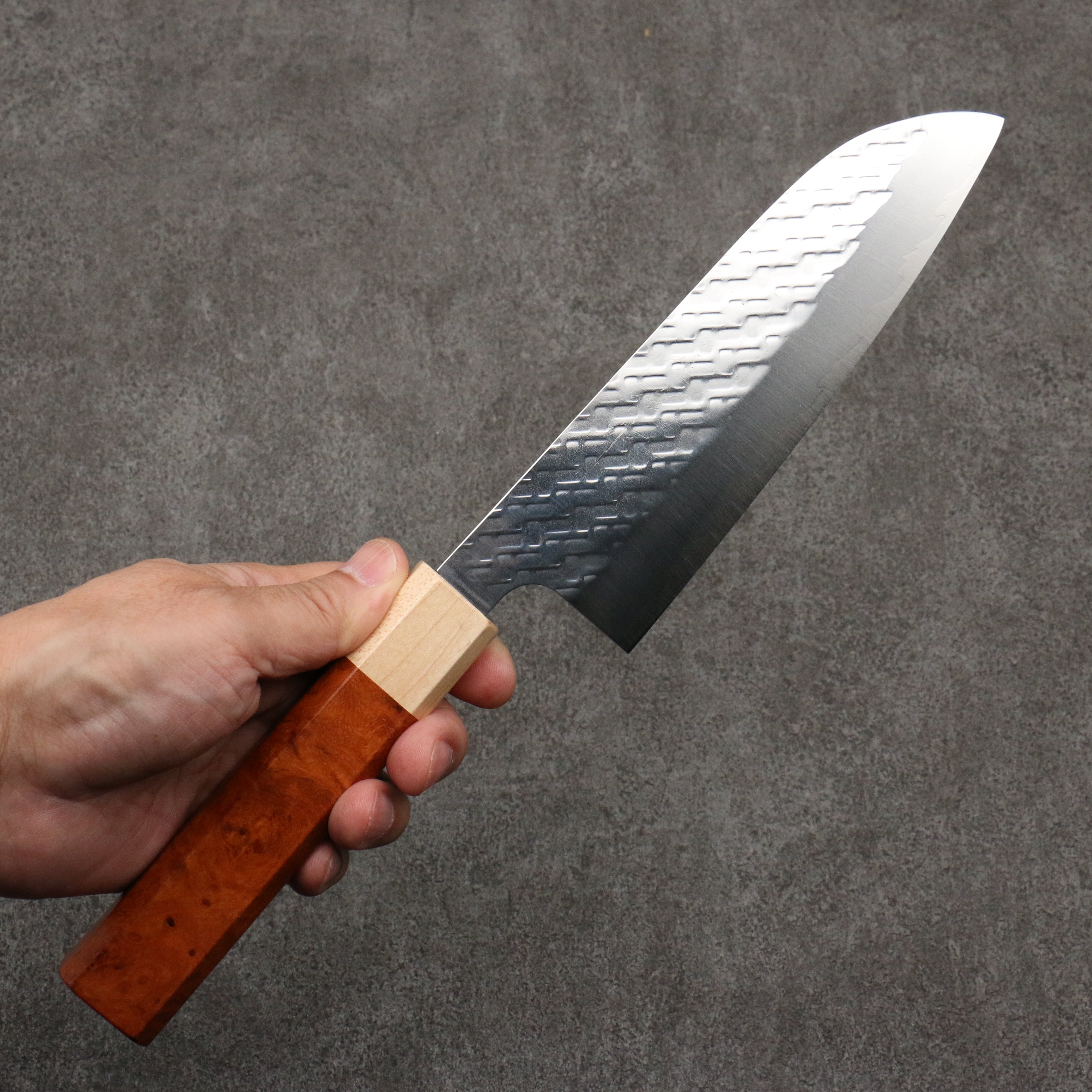 Takeshi Saji SPG STRIX Hammered Migaki Finished Santoku 165mm Chinese Quince Burl (Ferrule: Hard Maple) Handle - Seisuke Knife