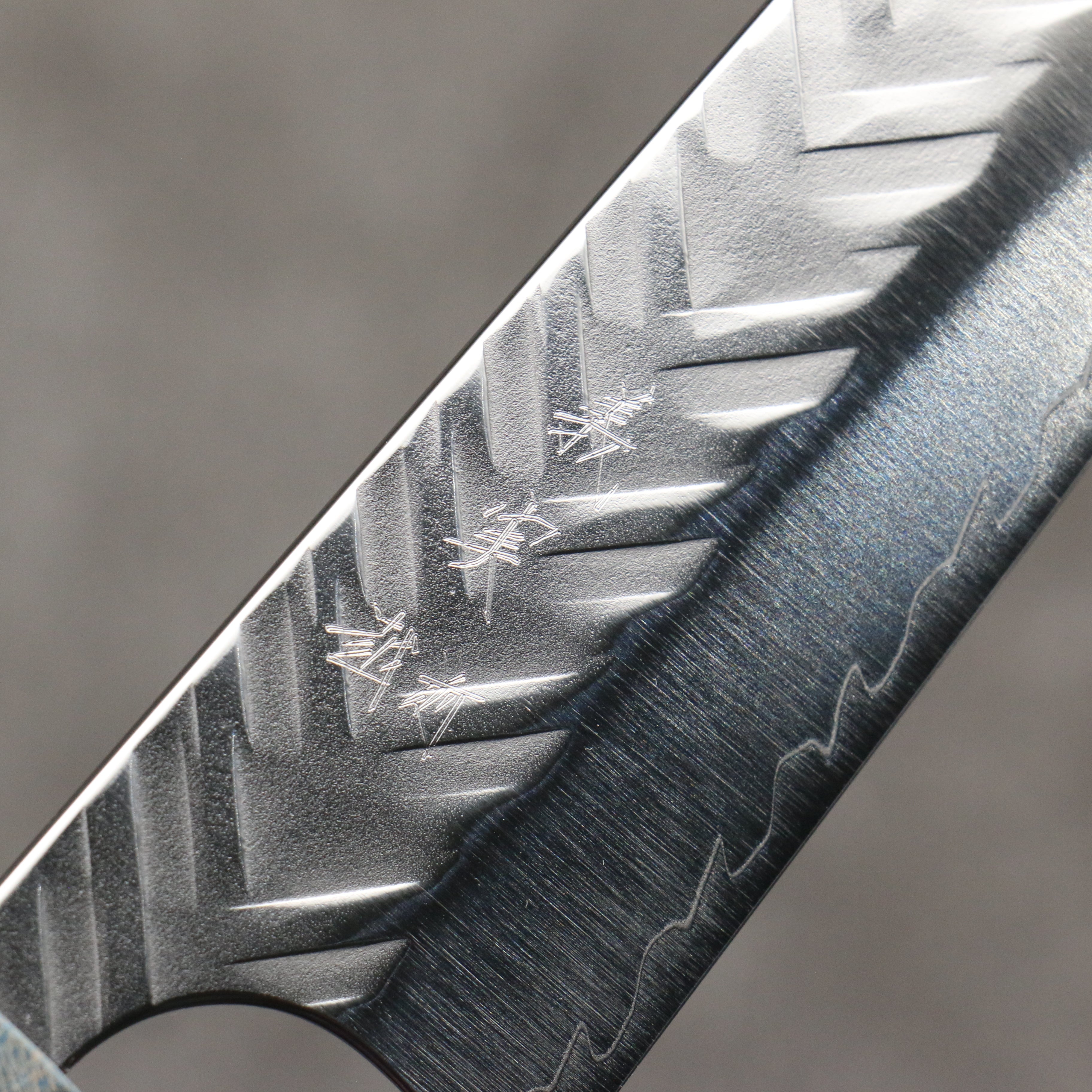 Yoshimi Kato SPG STRIX Hammered (V) Small Bunka 130mm Blue Stabilized Wood (With Black Ring) Handle - Seisuke Knife