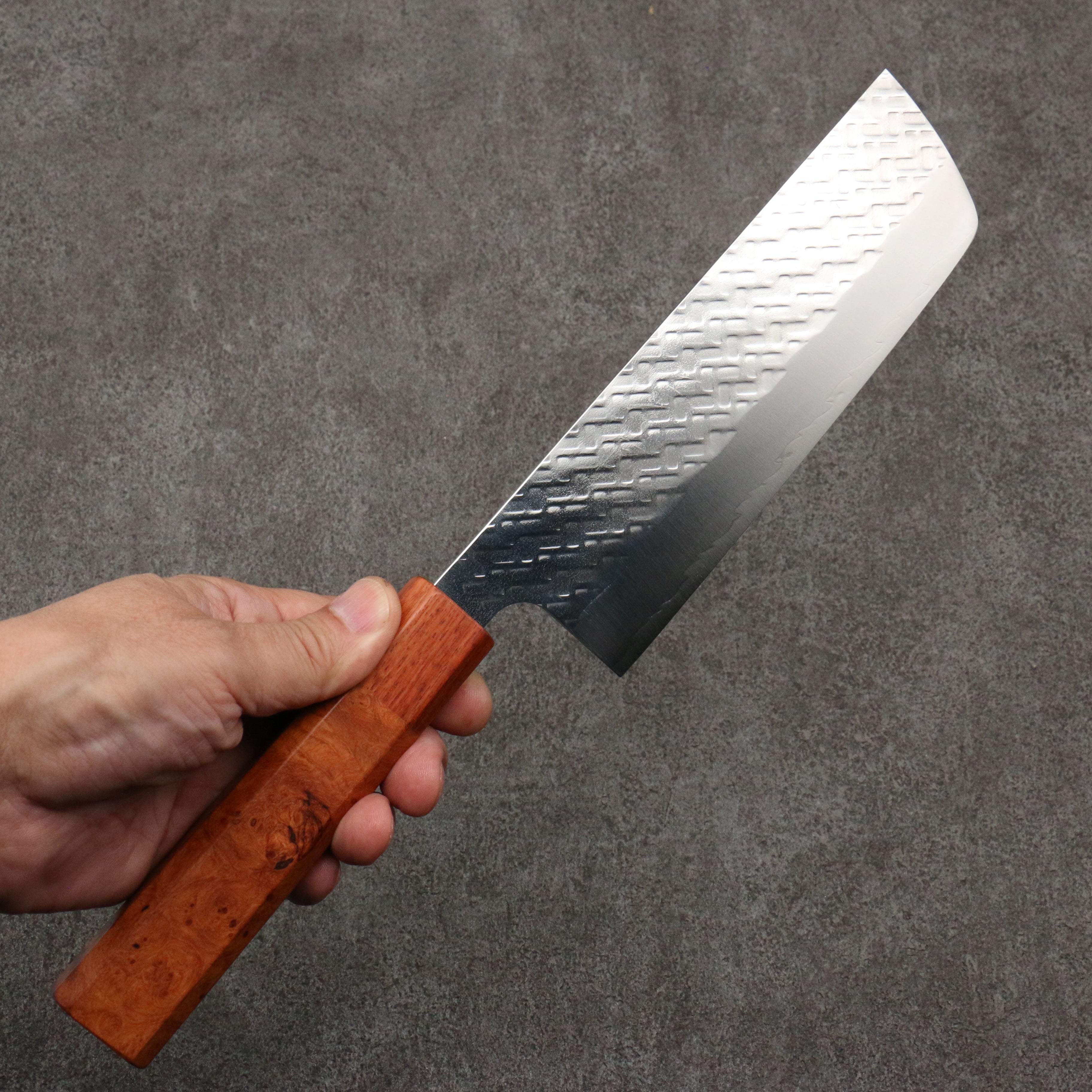 Takeshi Saji SPG STRIX Hammered Migaki Finished Nakiri 165mm Chinese Quince Burl (Ferrule: Chinese Quince) Handle - Seisuke Knife