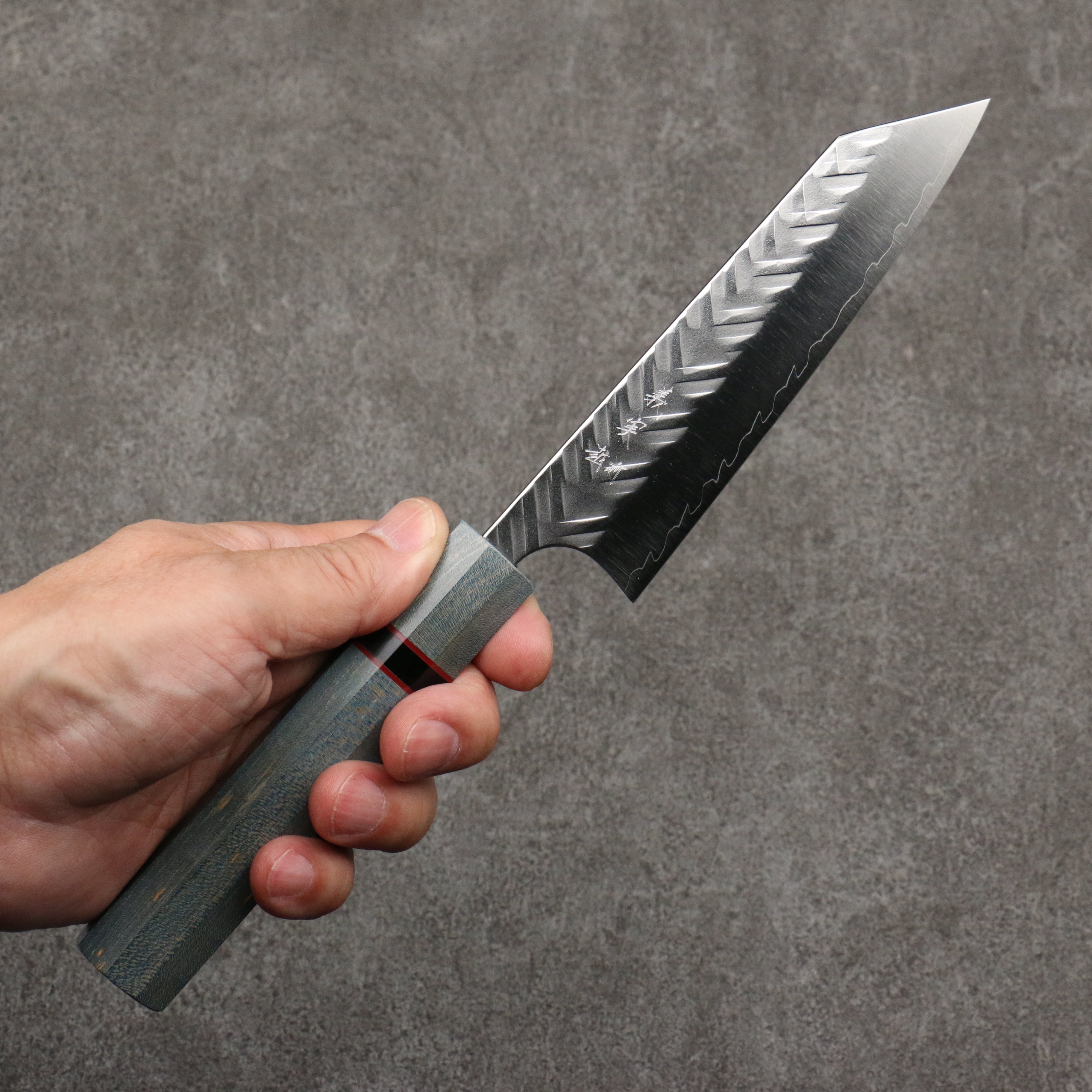 Yoshimi Kato SPG STRIX Hammered (V) Small Bunka 130mm Blue Stabilized Wood (With Black Ring) Handle - Seisuke Knife