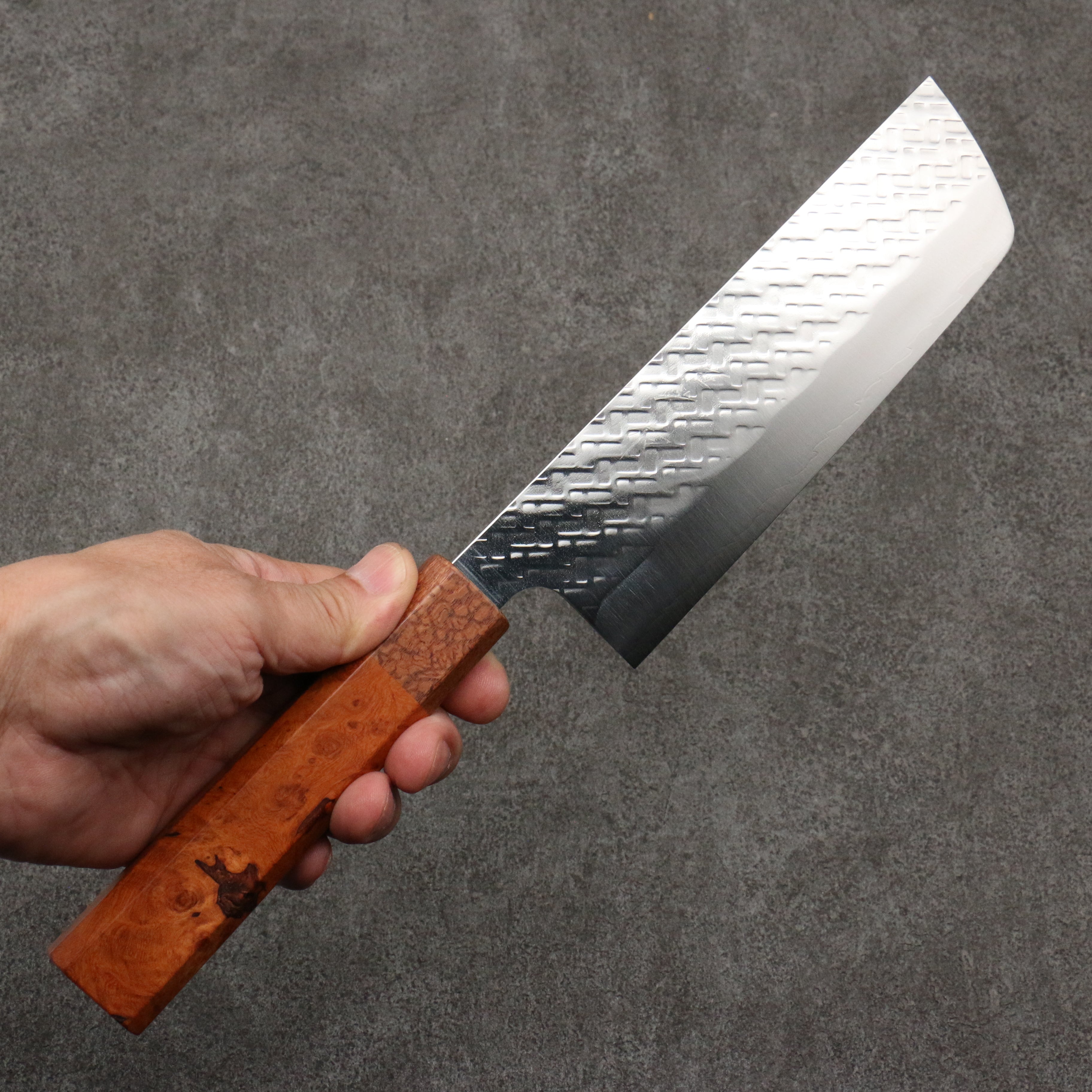 Takeshi Saji SPG STRIX Hammered Migaki Finished Nakiri 165mm Chinese Quince Burl (Ferrule: Beefwood) Handle - Seisuke Knife