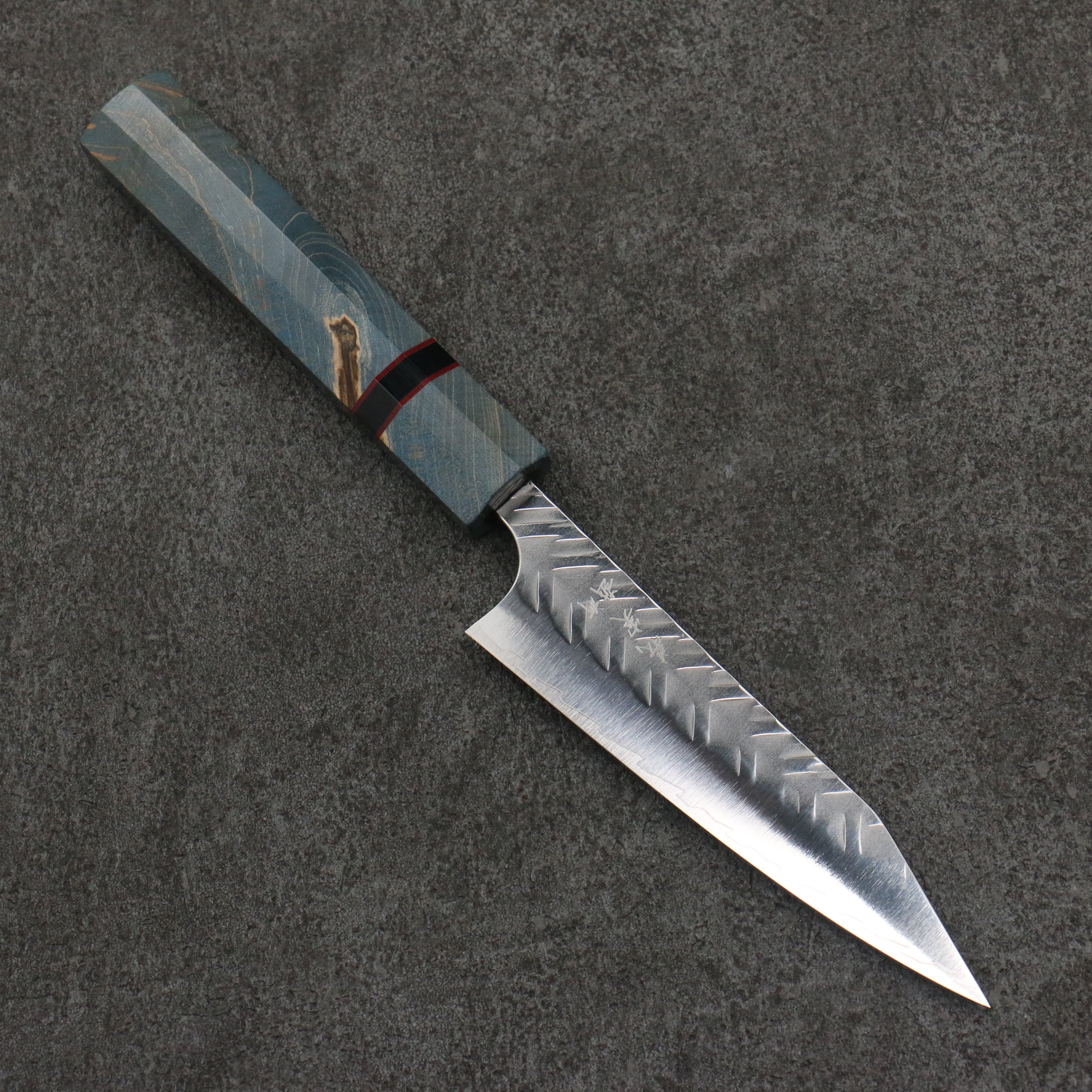 Yoshimi Kato SPG STRIX Hammered (V) Kiritsuke Petty-Utility 120mm Blue Stabilized Wood (With Black Ring) Handle - Seisuke Knife