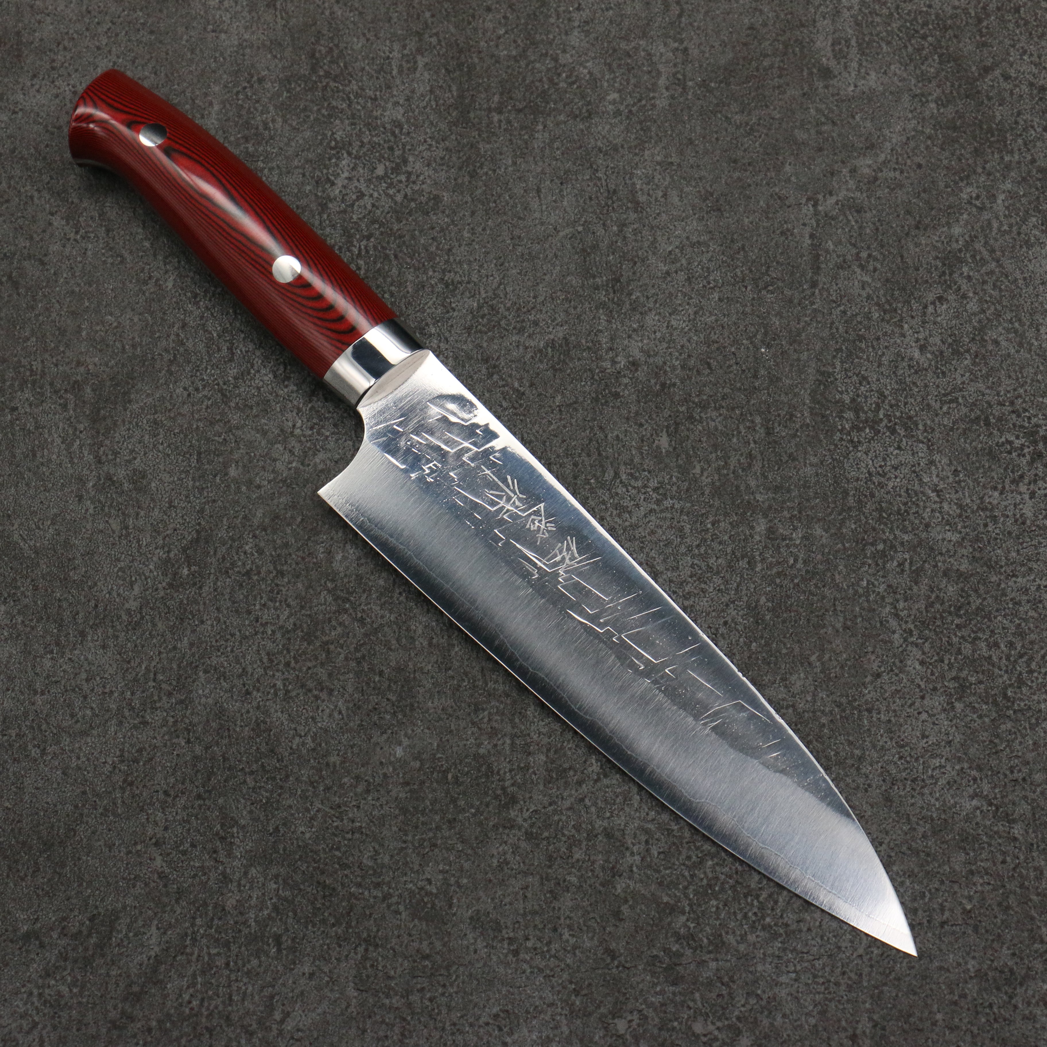 Takeshi Saji New Nomura Style SRS13 Hammered Gyuto 180mm Red and Black Micarta Handle - Seisuke Knife