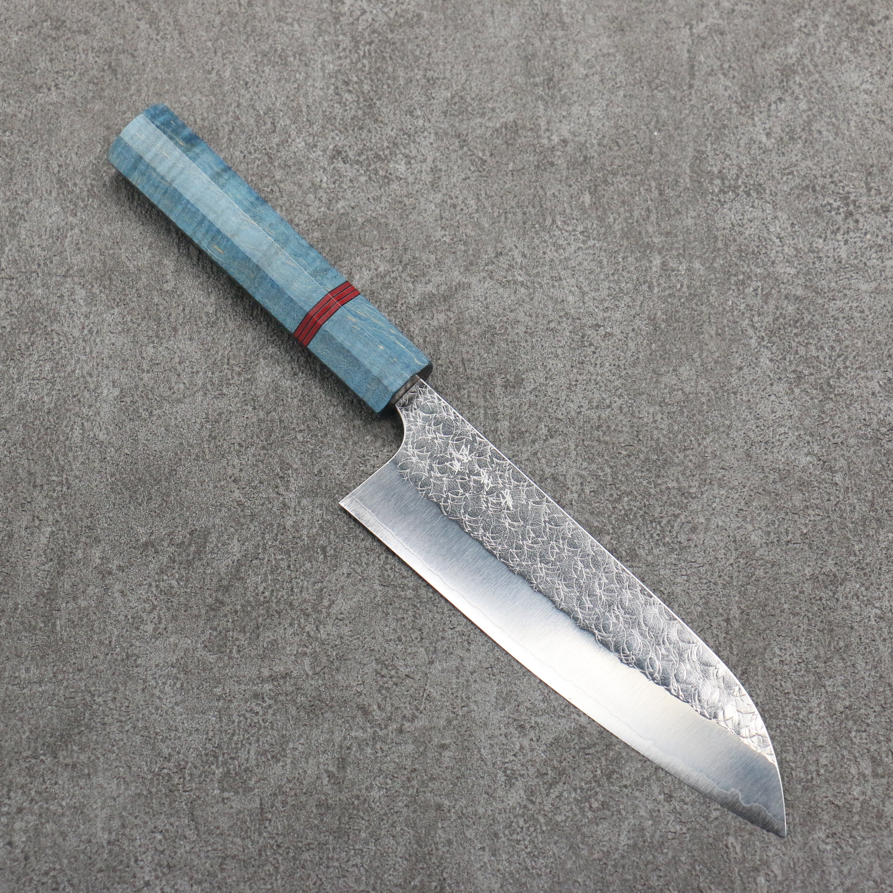 Yoshimi Kato Minamo SG2 Hammered Santoku 170mm Blue Stabilized Wood (With Red Ring) Handle - Seisuke Knife