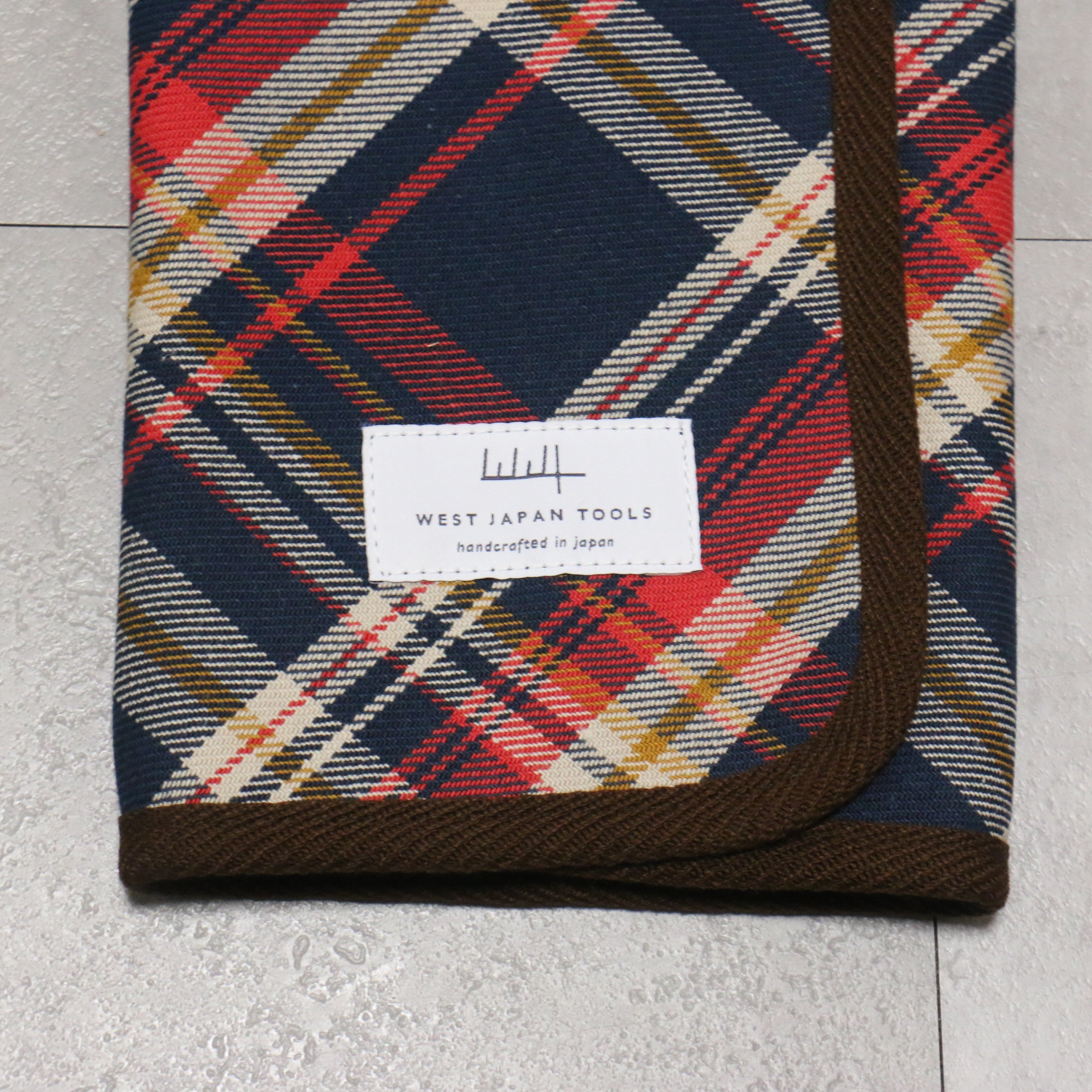 West Japan Tools Knife roll with 3 pockets Cloth Plaid 390mm x 510mm - Seisuke Knife