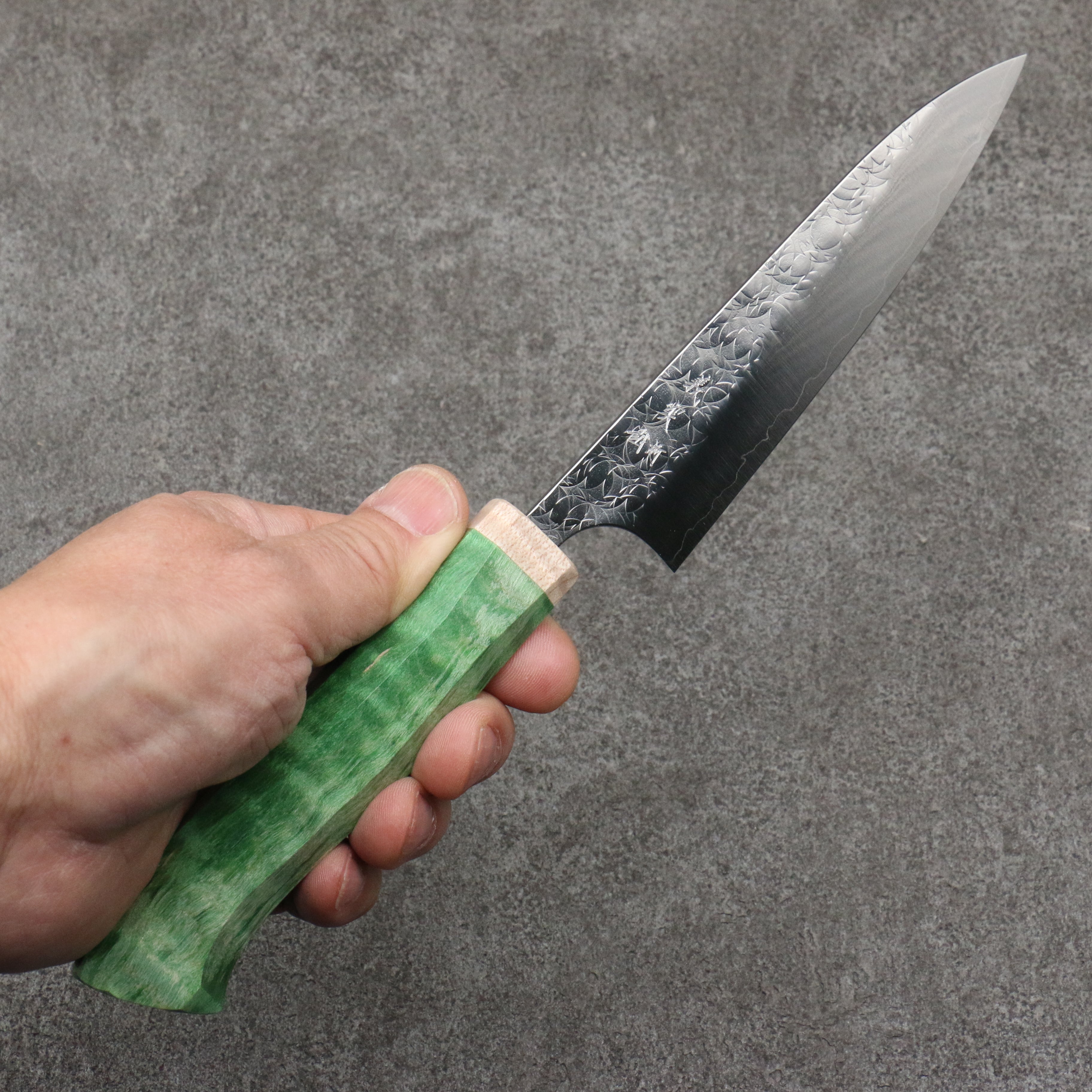 Yoshimi Kato Minamo SG2 Hammered Petty-Utility 120mm Western style (green) Handle - Seisuke Knife