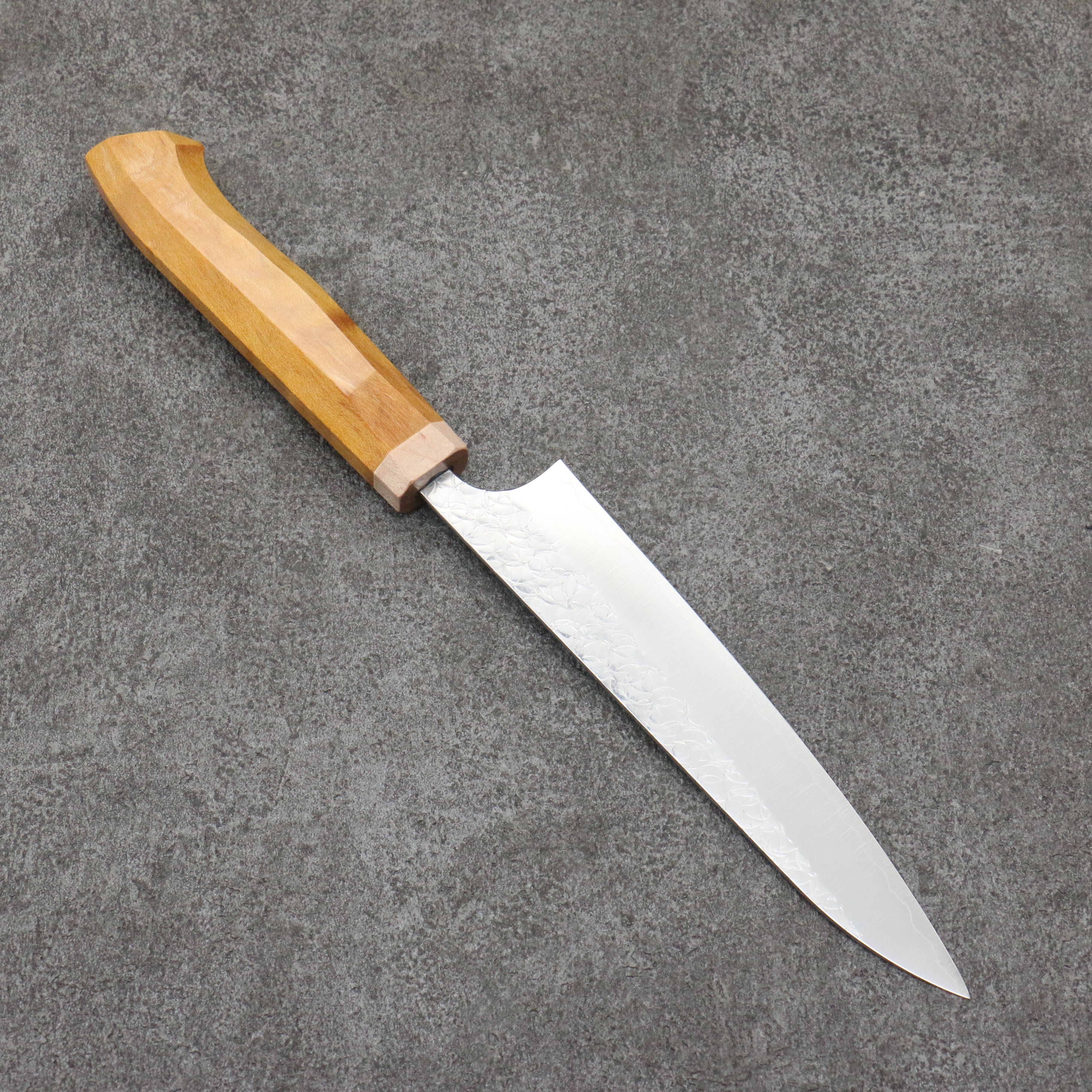 Yoshimi Kato Minamo SG2 Hammered Petty-Utility 150mm Western style (yellow) Handle - Seisuke Knife