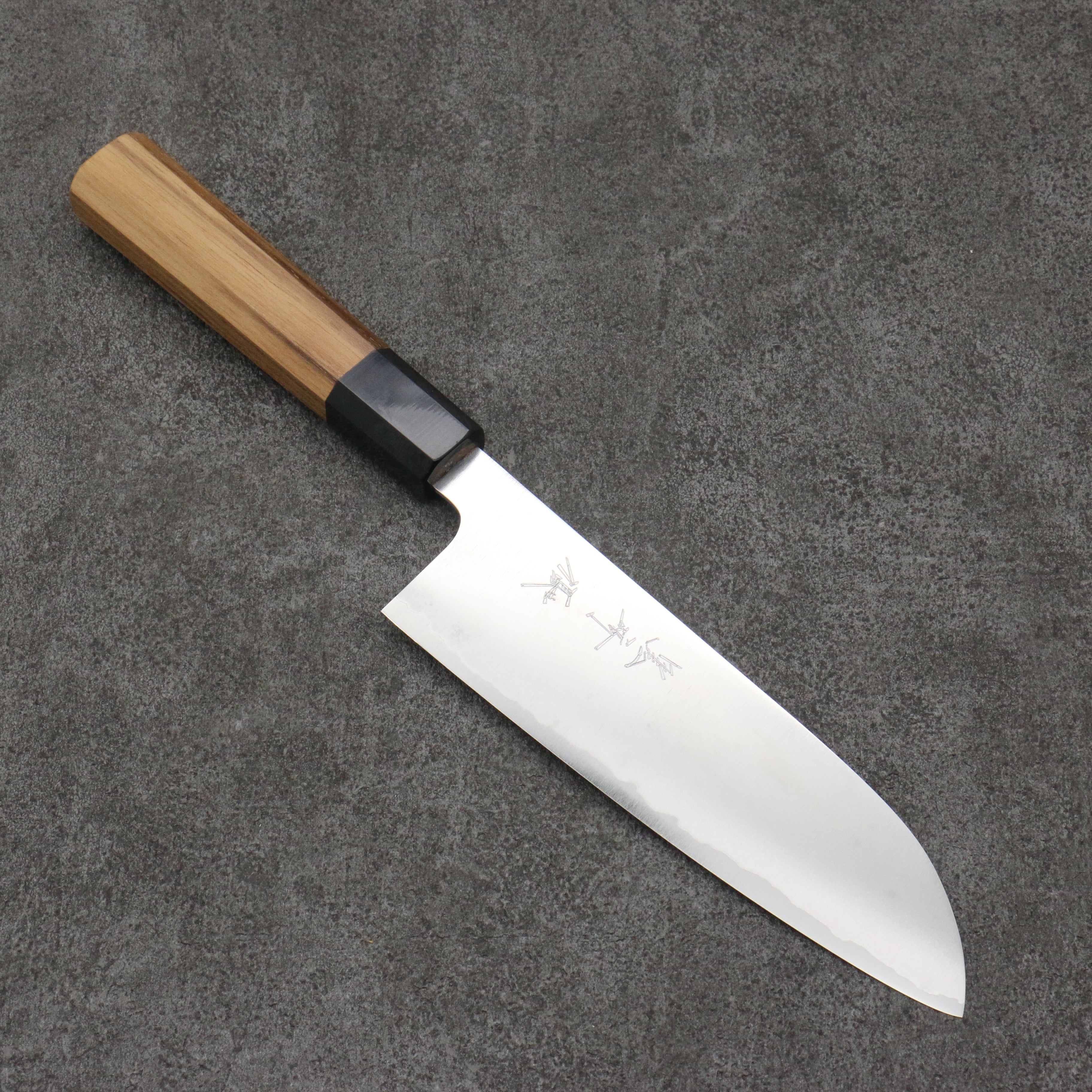 Yu Kurosaki Blue Super Migaki Polish Finish Santoku 165mm Teak (ferrule: Black Water Buffalo Horn) Handle - Seisuke Knife