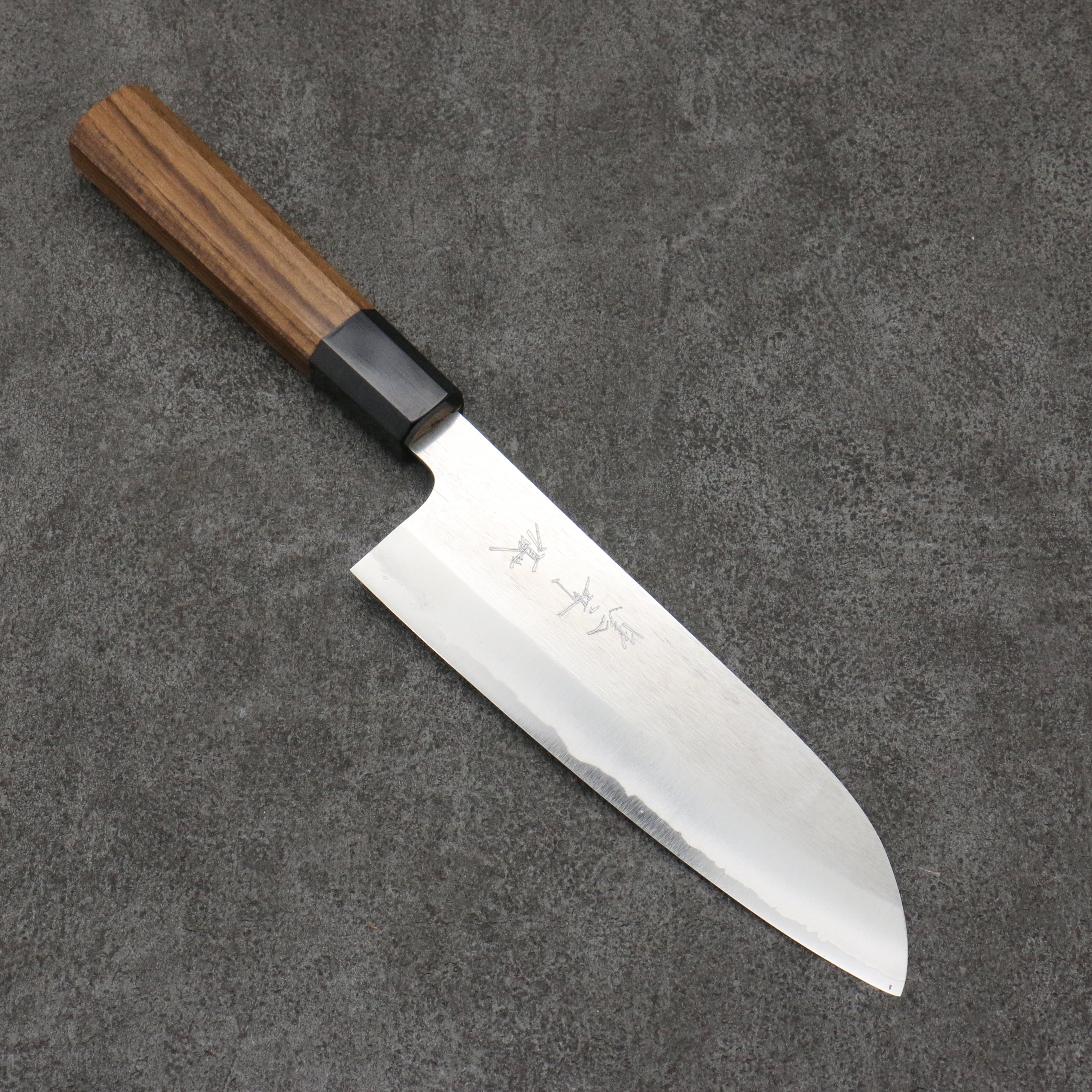 Yu Kurosaki Hiou Blue Super Santoku 165mm Teak & Water Buffalo Horn Handle - Seisuke Knife