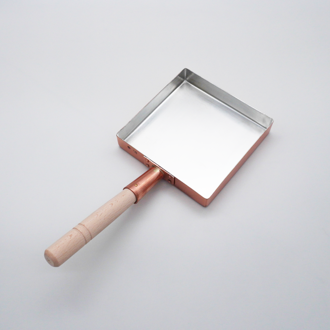 Egg Frying Pan - Copper with Wooden Lid