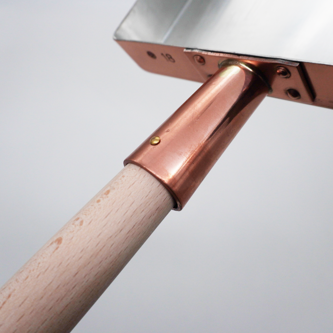 Egg Frying Pan - Copper with Wooden Lid