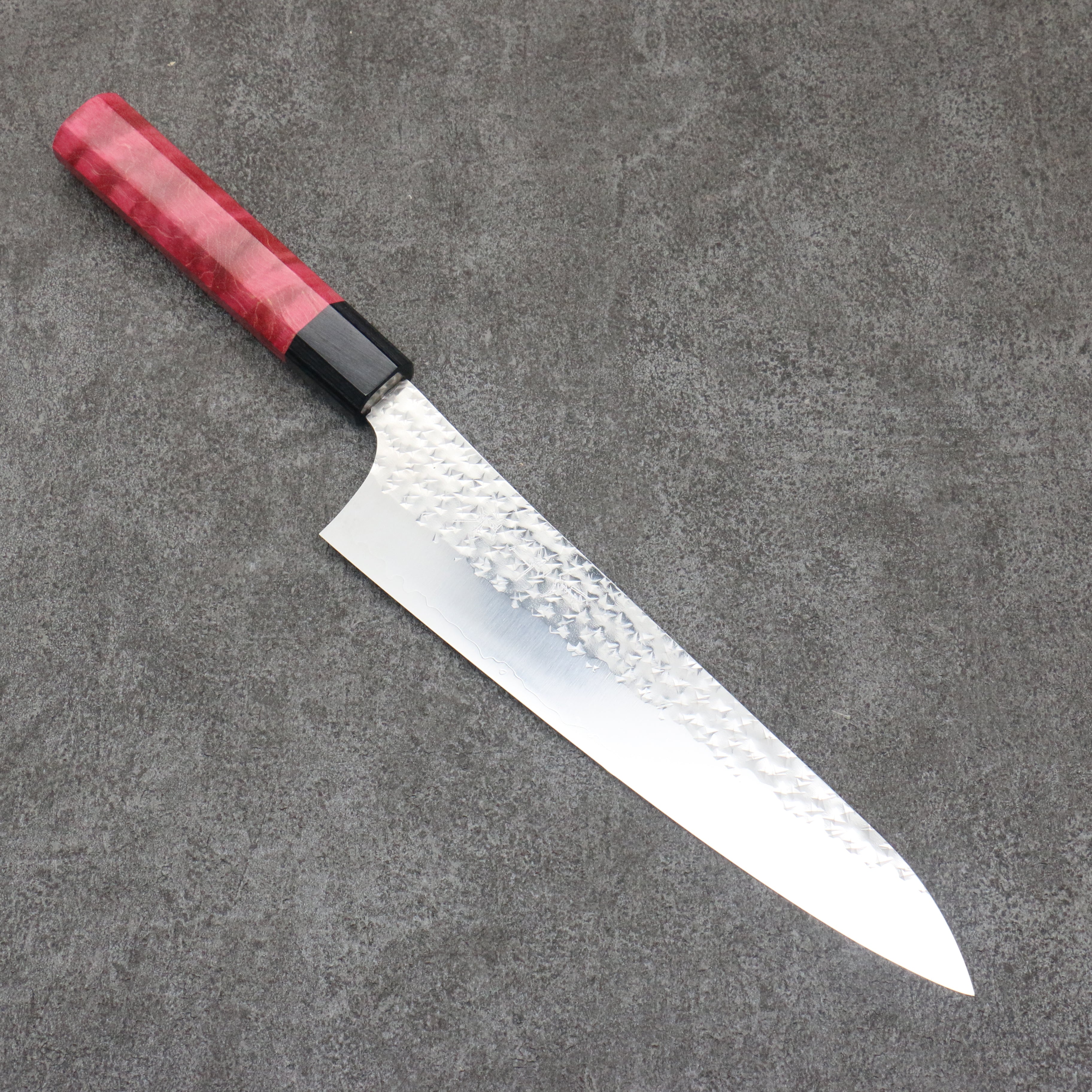 Yu Kurosaki Senko Ryu SG2 Hammered Gyuto 210mm Red Stablized Wood (Ferrule: Black) Handle - Seisuke Knife