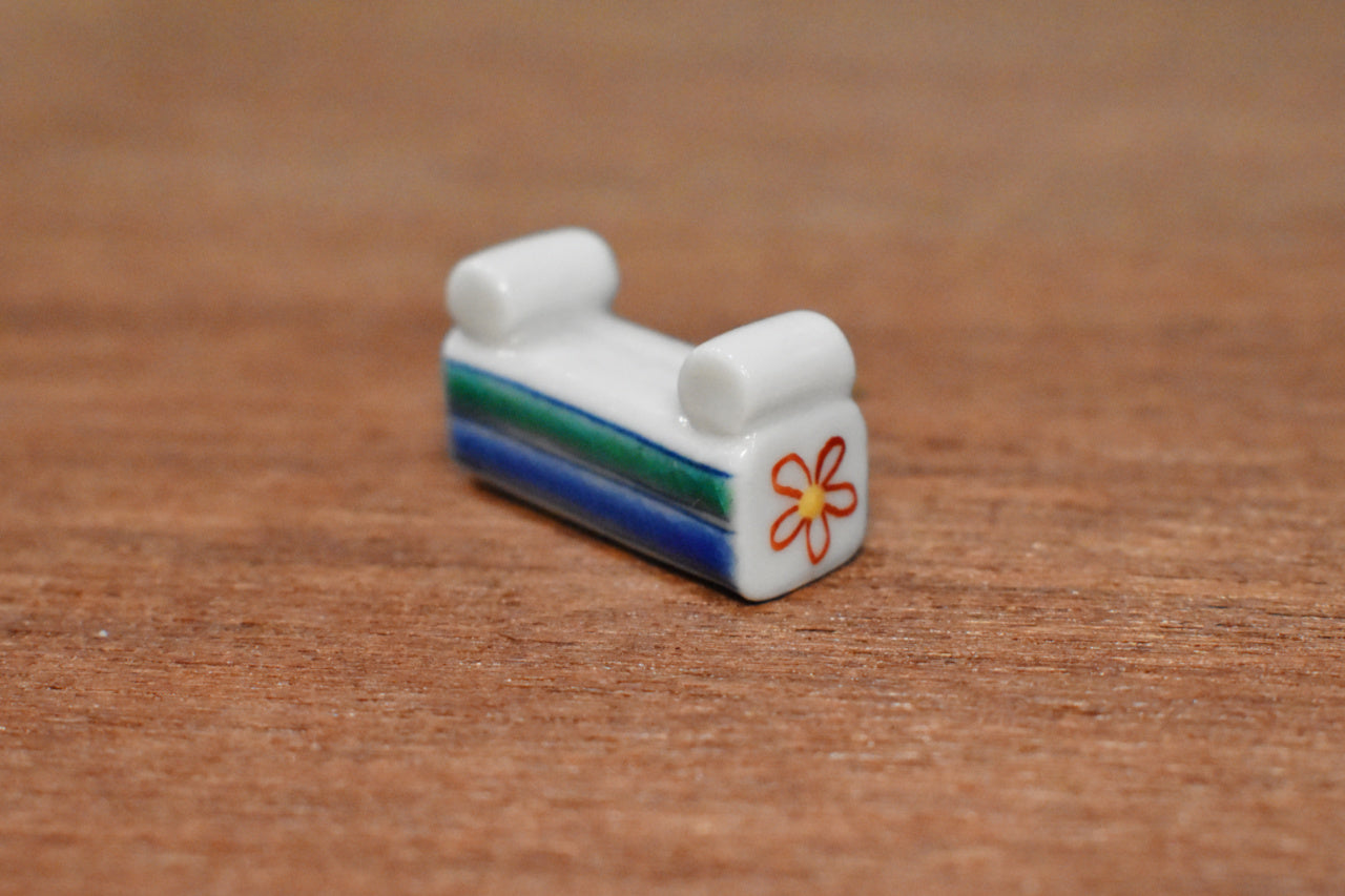 Japanese Kutani Chopstick Rest Shikijyusou - Seisuke Knife