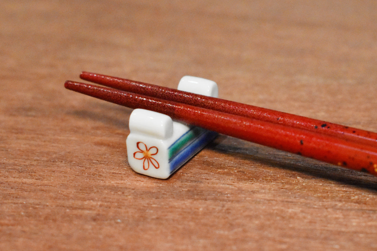 Japanese Kutani Chopstick Rest Shikijyusou - Seisuke Knife