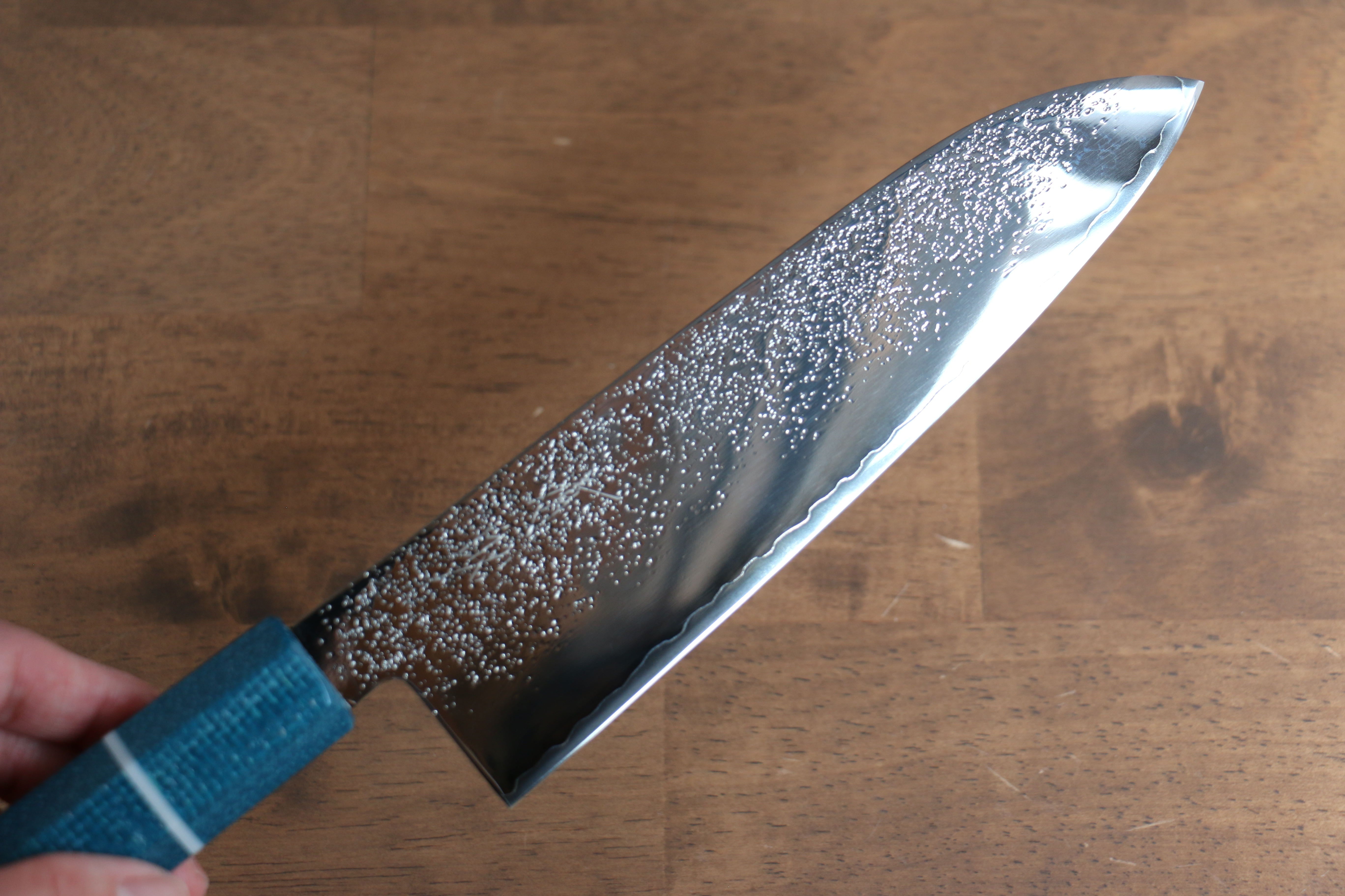 Seisuke VG5 Nashiji black dye Santoku 165mm Blue Canvas Micarta Handle - Seisuke Knife