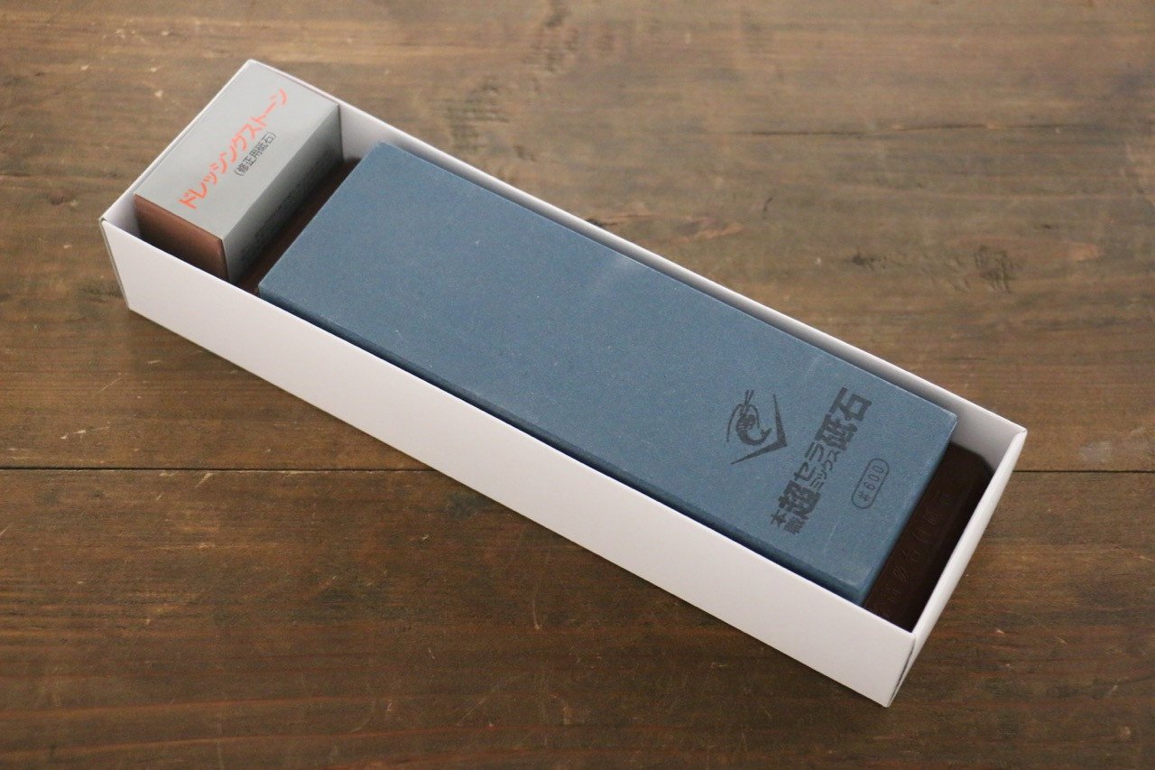 Naniwa Ceramic Coarse Sharpening Stone with Plastic Base - #600 - Seisuke Knife