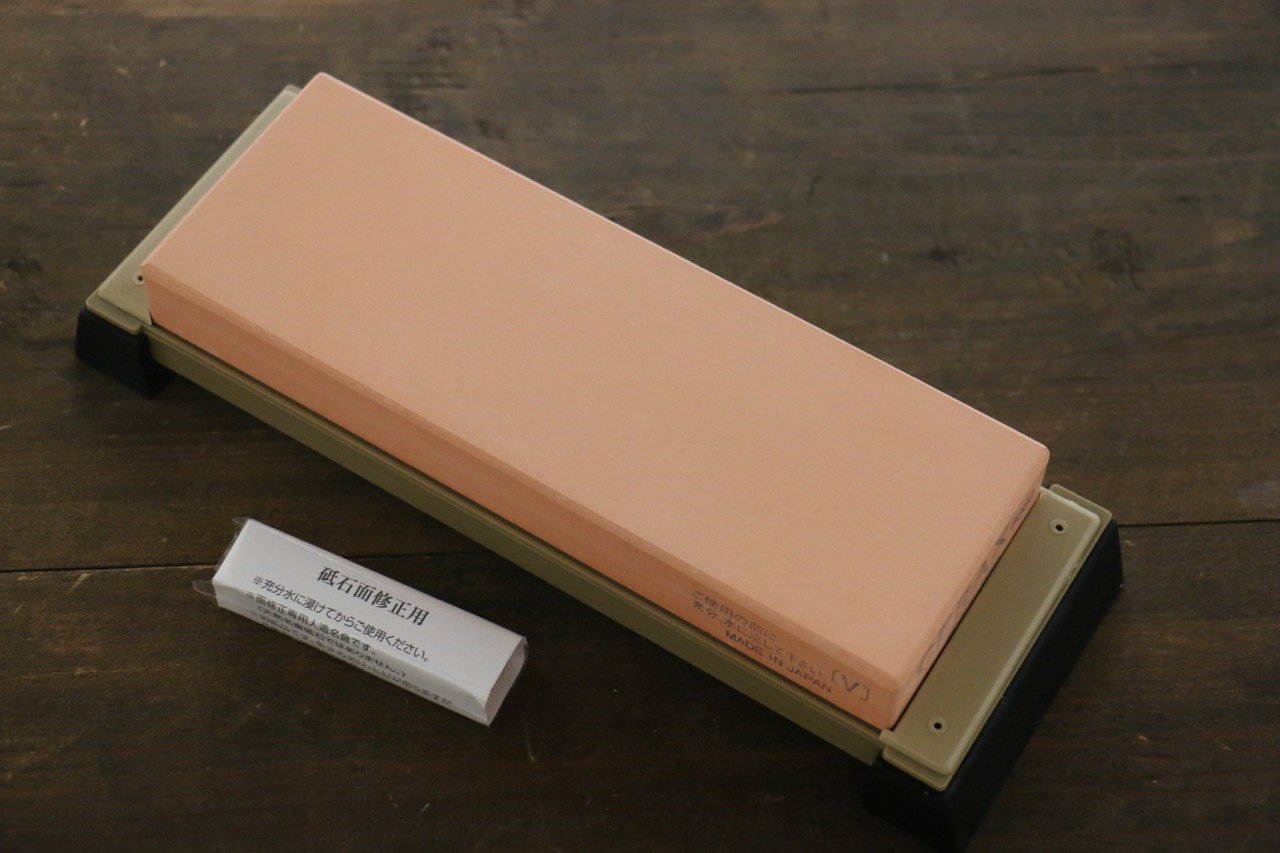 Suehiro CERAX 707 Ceramic Medium Sharpening Stone with Rubber Base - #700 - Seisuke Knife