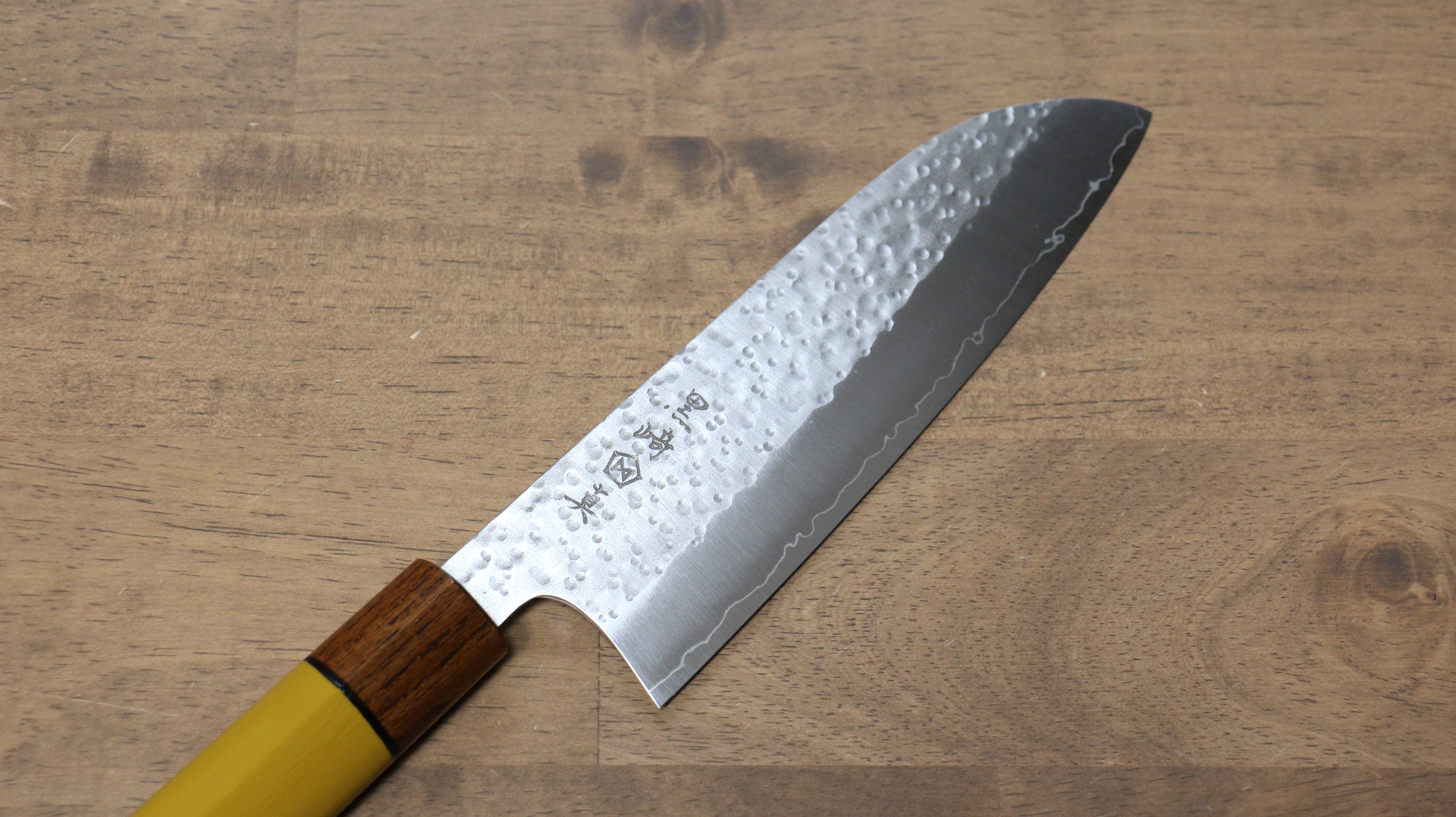 Makoto Kurosaki SG2 Hammered(Maru) Santoku 165mm Enju Lacquered(Yellow��� Handle - Seisuke Knife