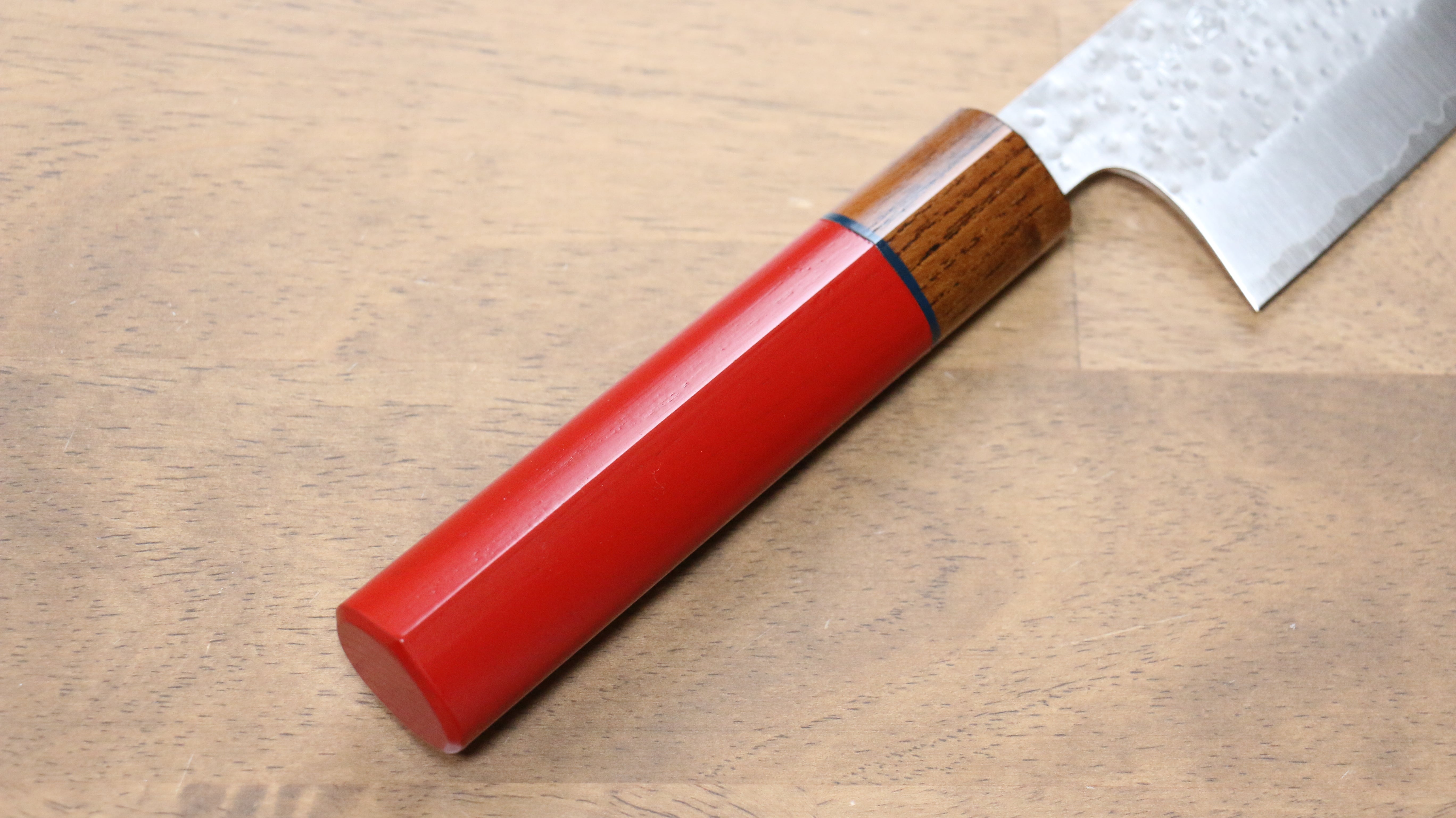 Makoto Kurosaki SG2 Hammered(Maru) Santoku 165mm Enju Lacquered(Red��� Handle - Seisuke Knife