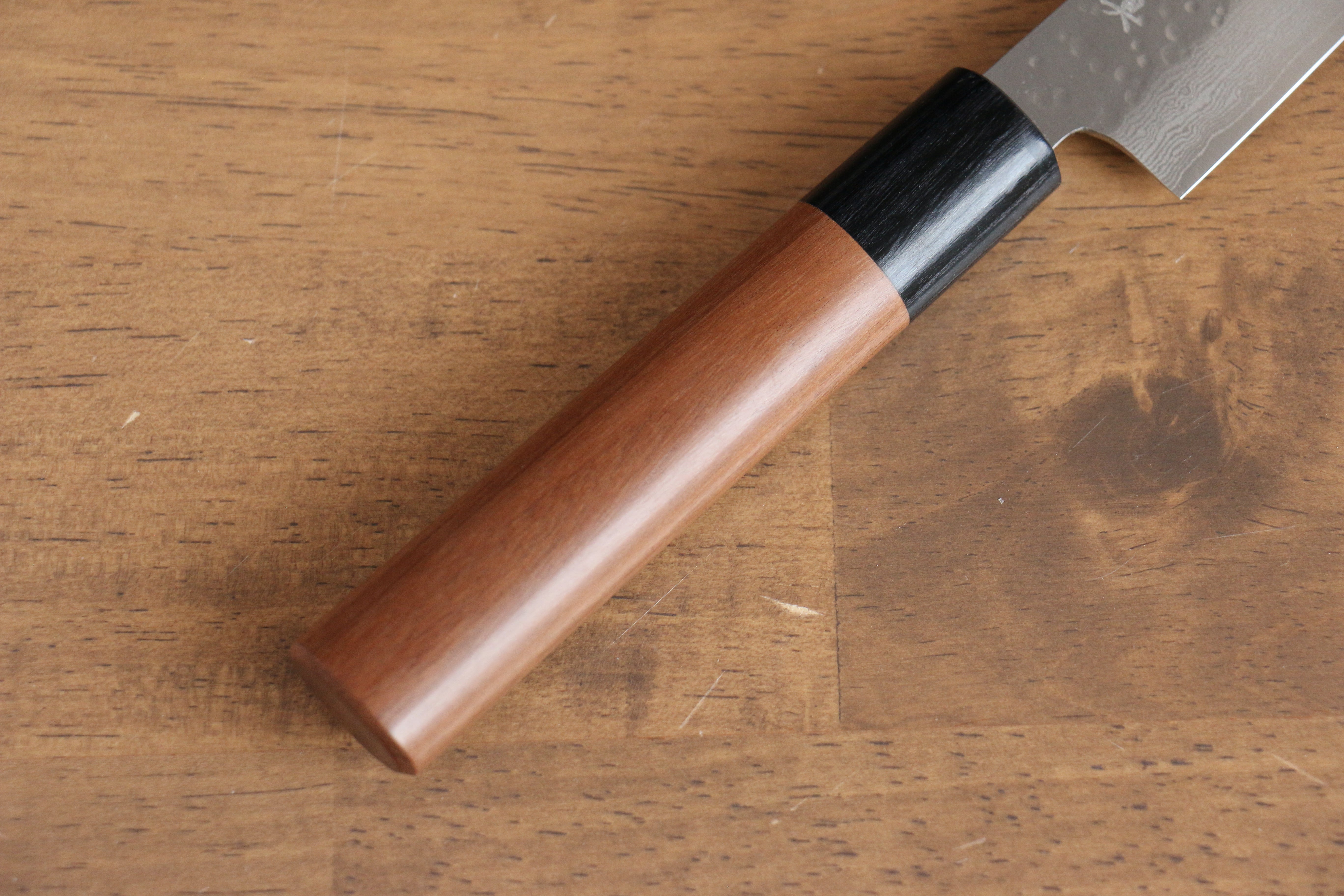 Makoto Kurosaki VG10 Maru Hammered Damascus Petty-Utility 135mm Morado Handle - Seisuke Knife