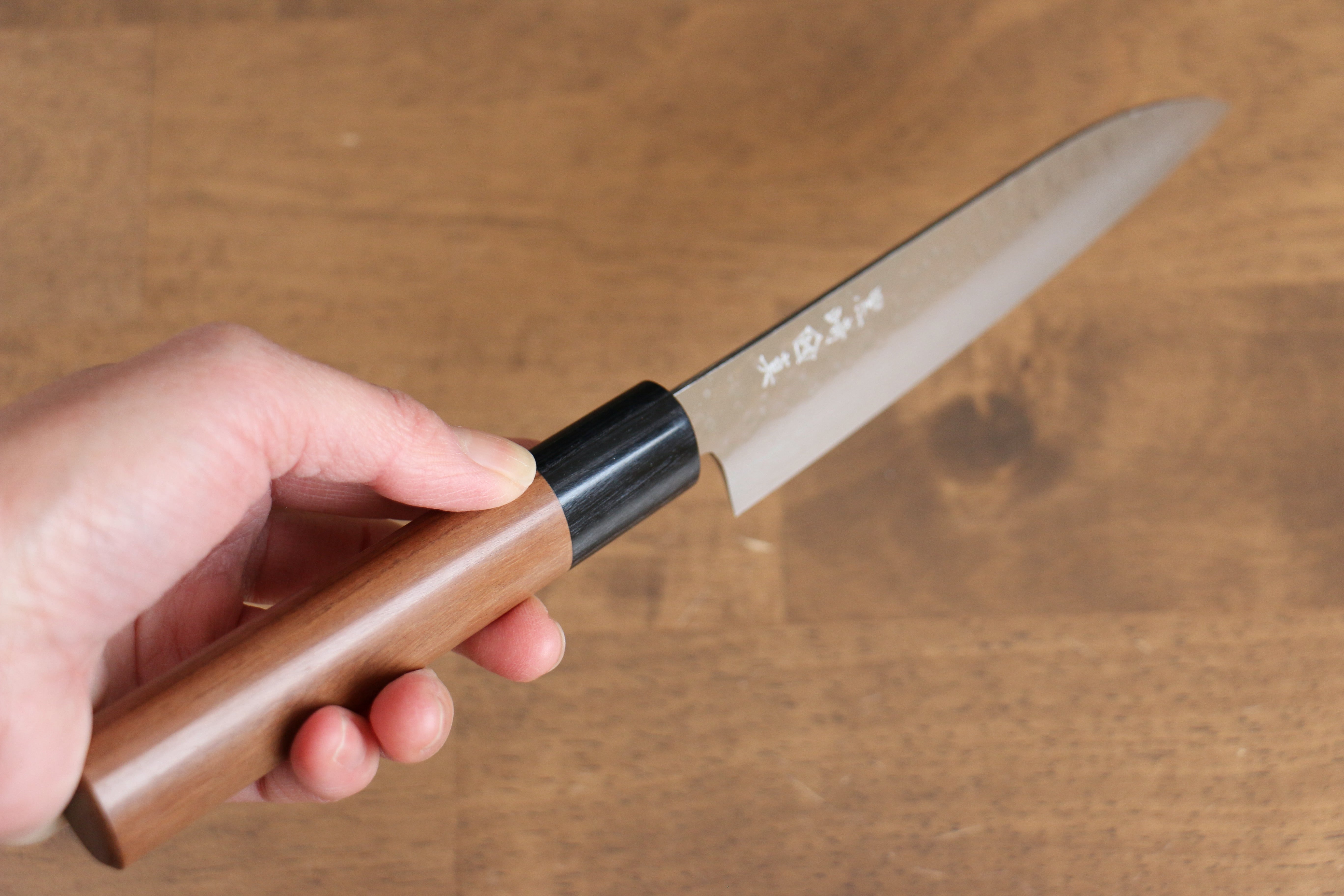Makoto Kurosaki VG10 Maru Hammered Damascus Petty-Utility 135mm Morado Handle - Seisuke Knife