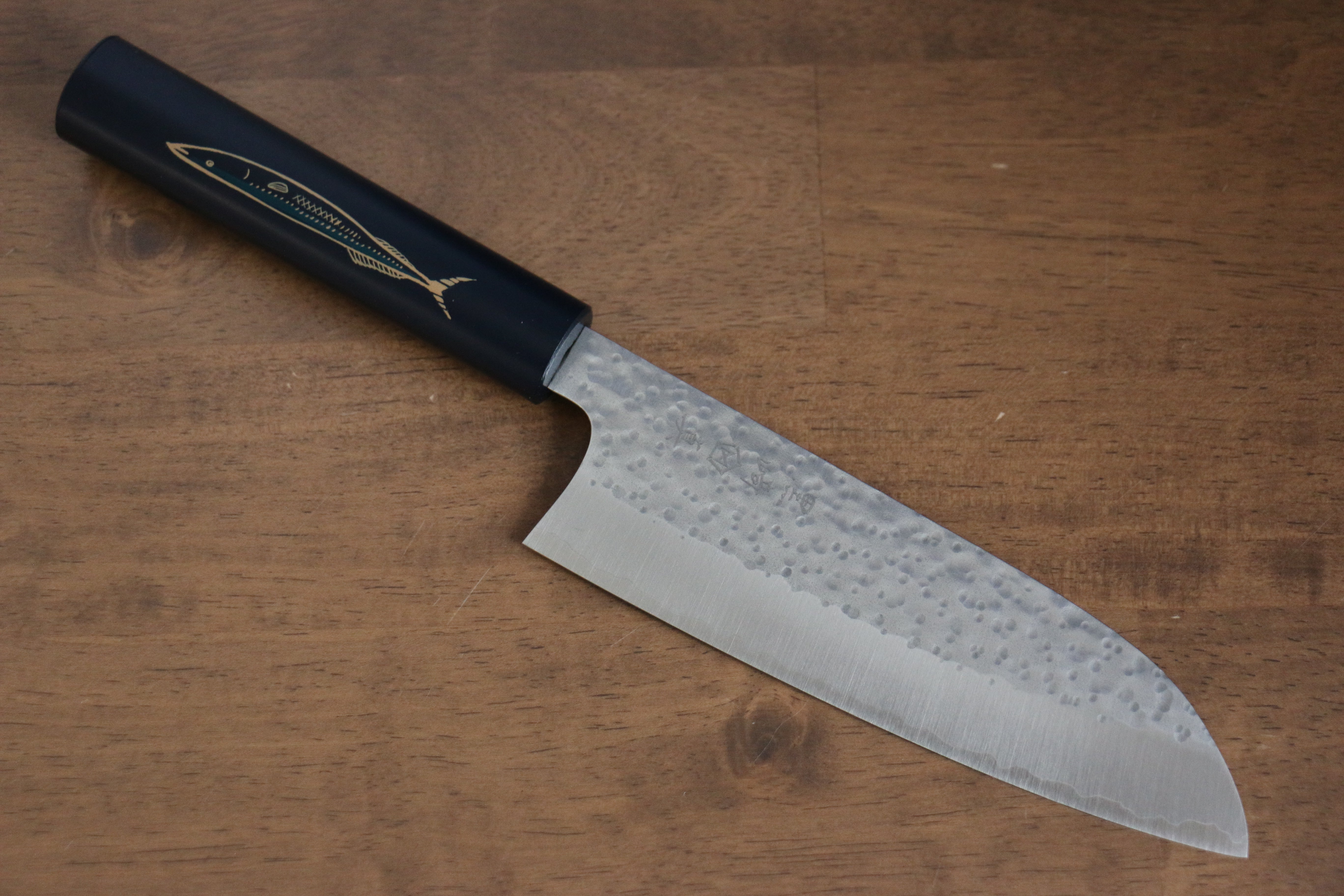 Makoto Kurosaki Sanma SG2 Hammered(Maru) Santoku 165mm Wood(Lacquered) Handle - Seisuke Knife