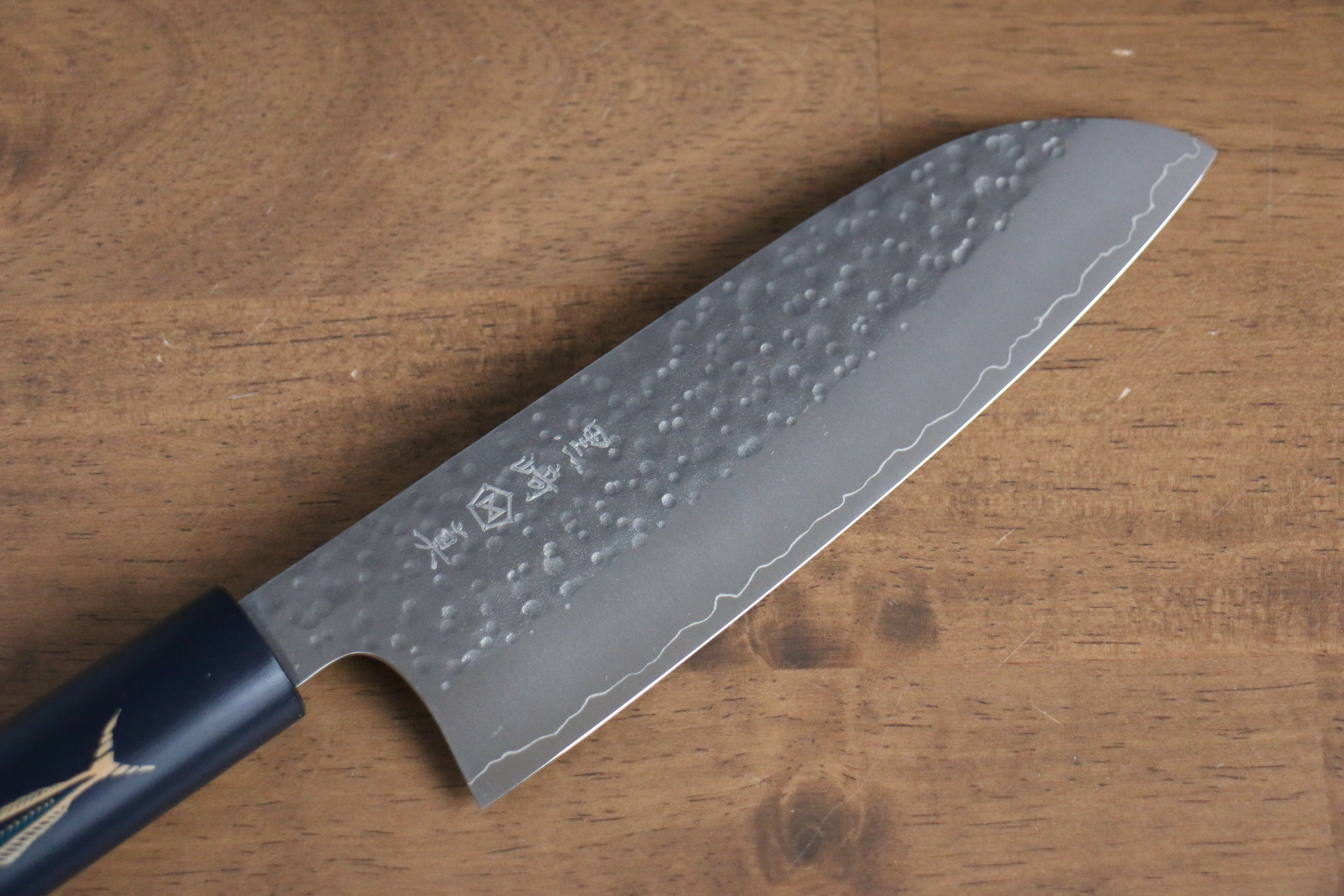 Makoto Kurosaki Sanma SG2 Hammered(Maru) Santoku 165mm Wood(Lacquered) Handle - Seisuke Knife