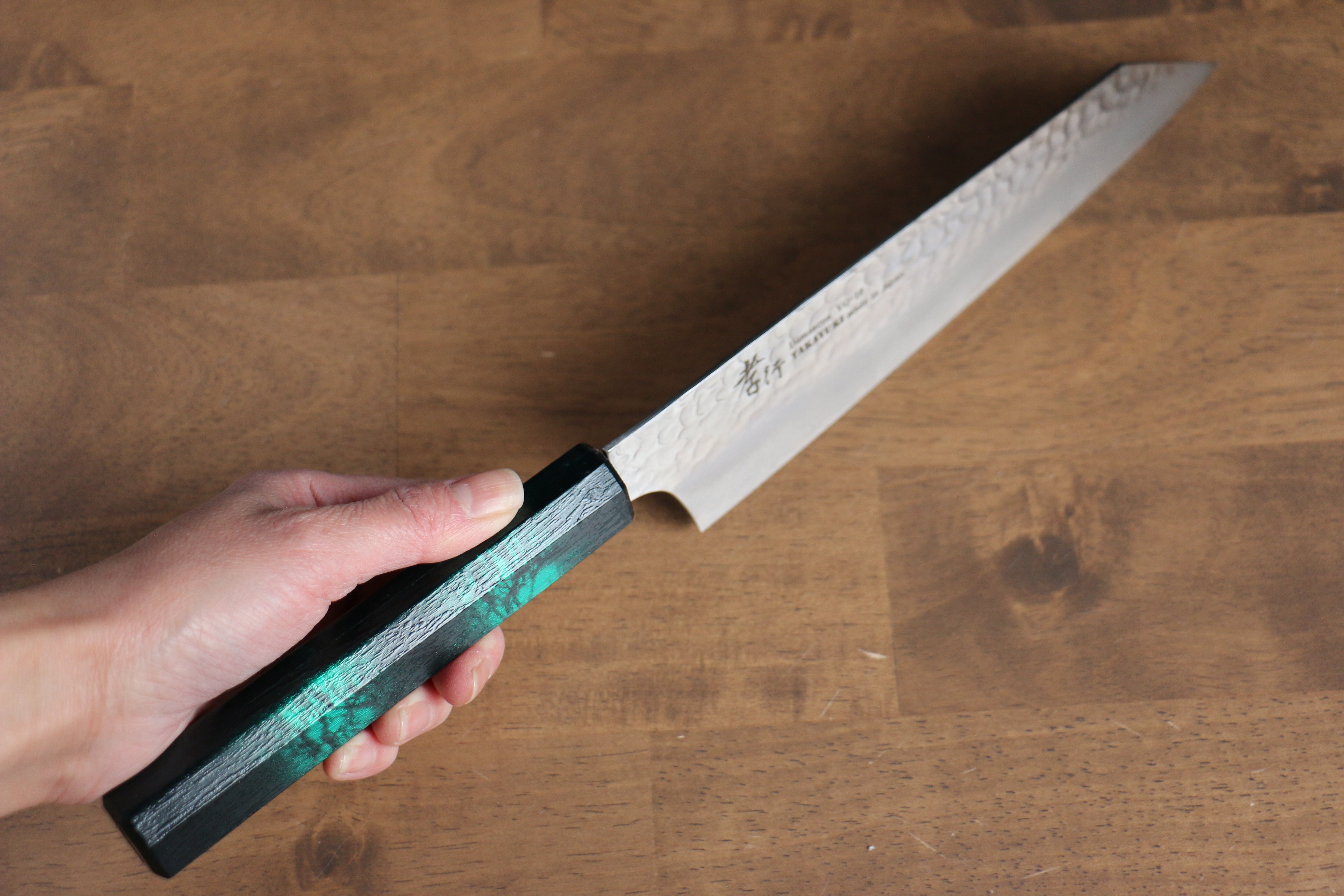Sakai Takayuki Nanairo VG10 33 Layer Kengata Gyuto 190mm Green Tortoiseshell ABS Resin Handle - Seisuke Knife