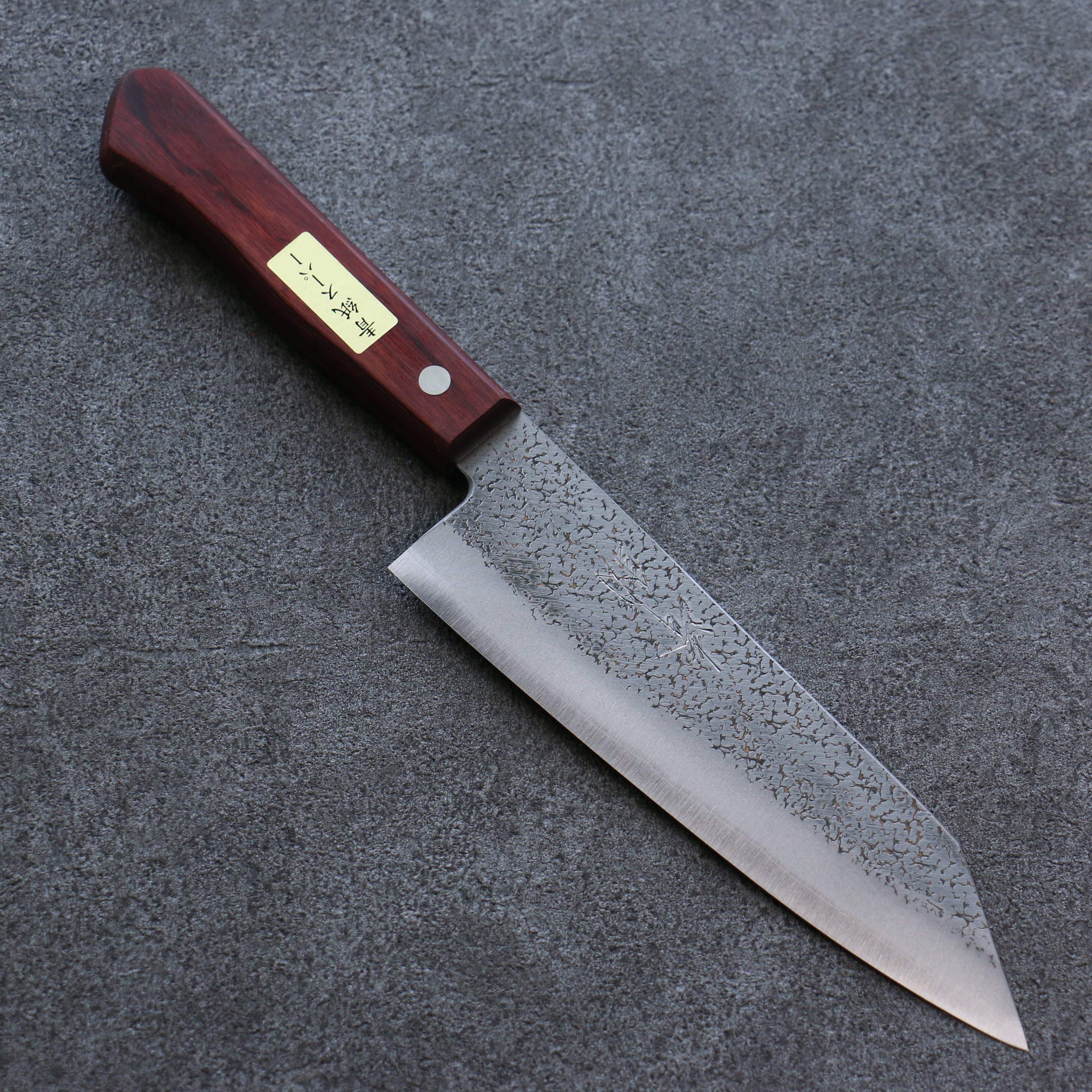 Seisuke Blue Super Hammered Bunka 165mm Red Pakka wood Handle - Seisuke Knife