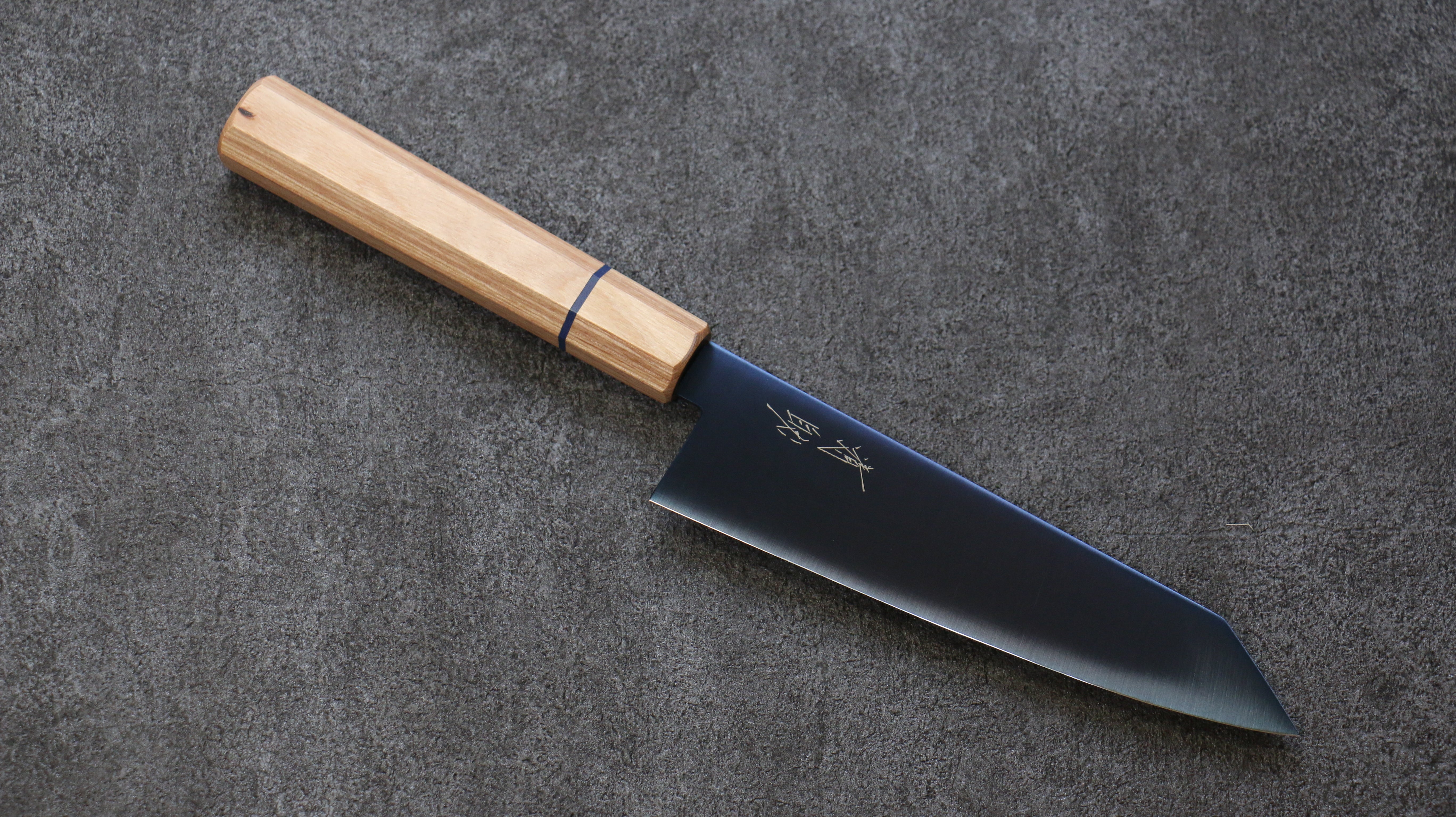 Seisuke SK-85 Ion plating Kiritsuke Santoku 180mm White wood Handle - Seisuke Knife