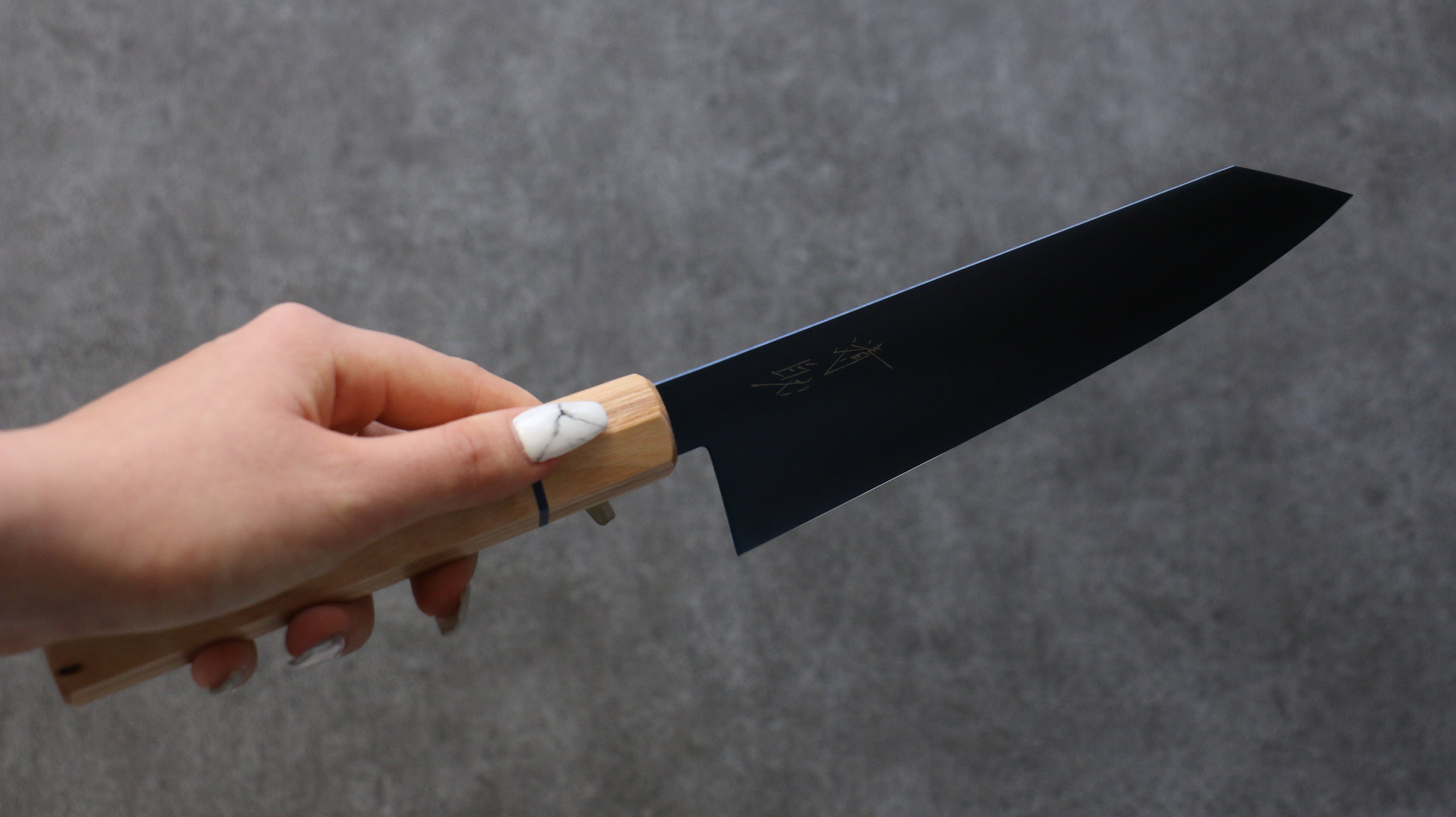 Seisuke SK-85 Ion plating Kiritsuke Santoku 180mm White wood Handle - Seisuke Knife
