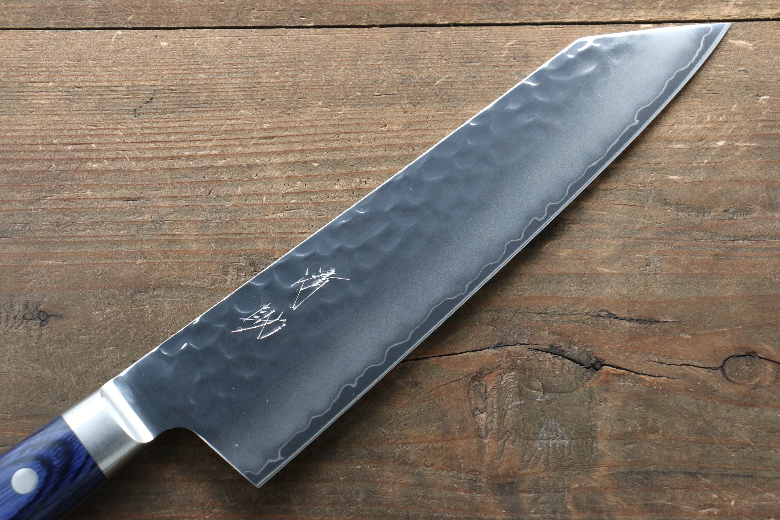 Seisuke Aotsuchi AUS10 Hammered Kiritsuke Santoku 195mm Blue Pakka wood Handle - Seisuke Knife