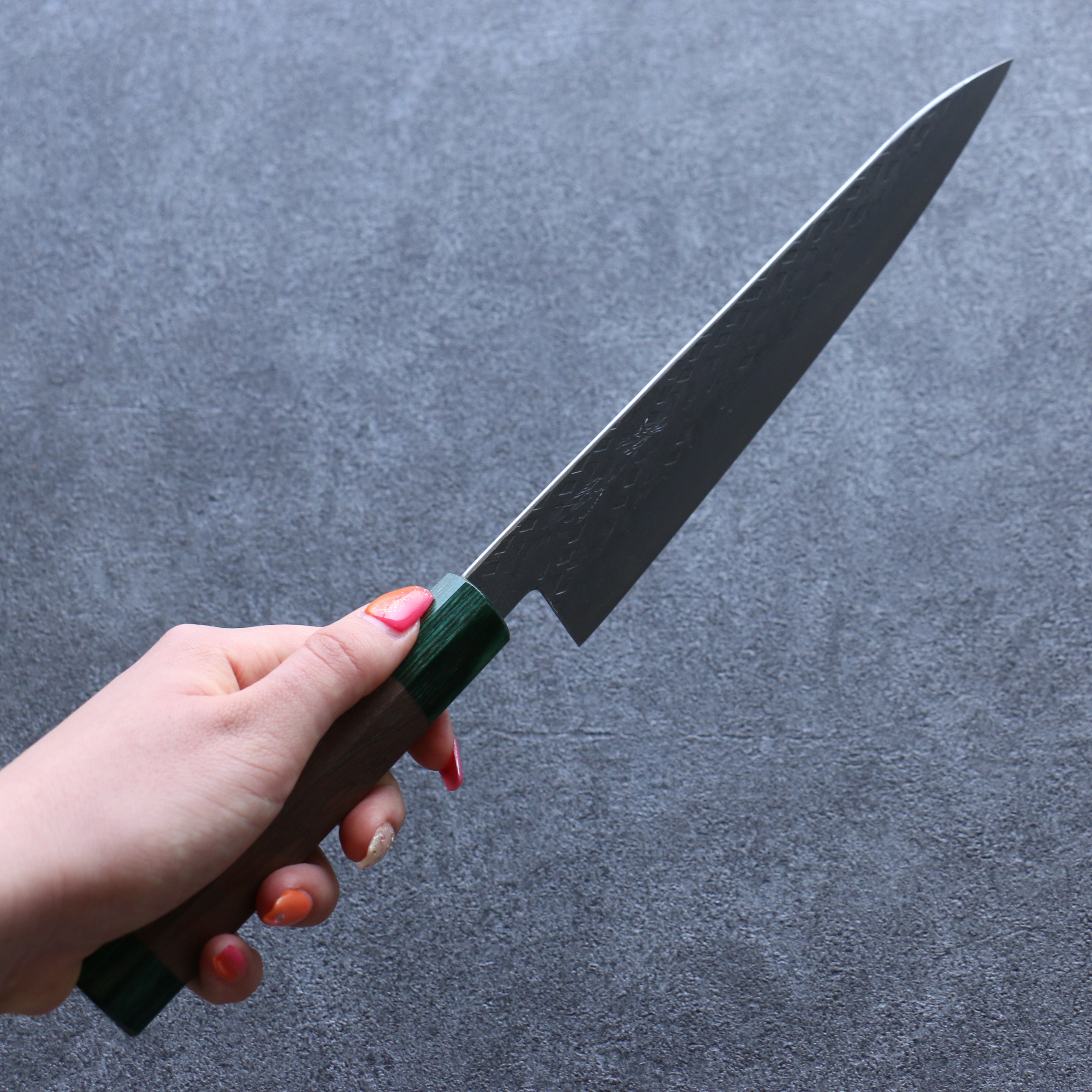 Seisuke Silver Steel No.3 Hammered Gyuto 210mm Walnut & Green Pakkawood Handle - Seisuke Knife