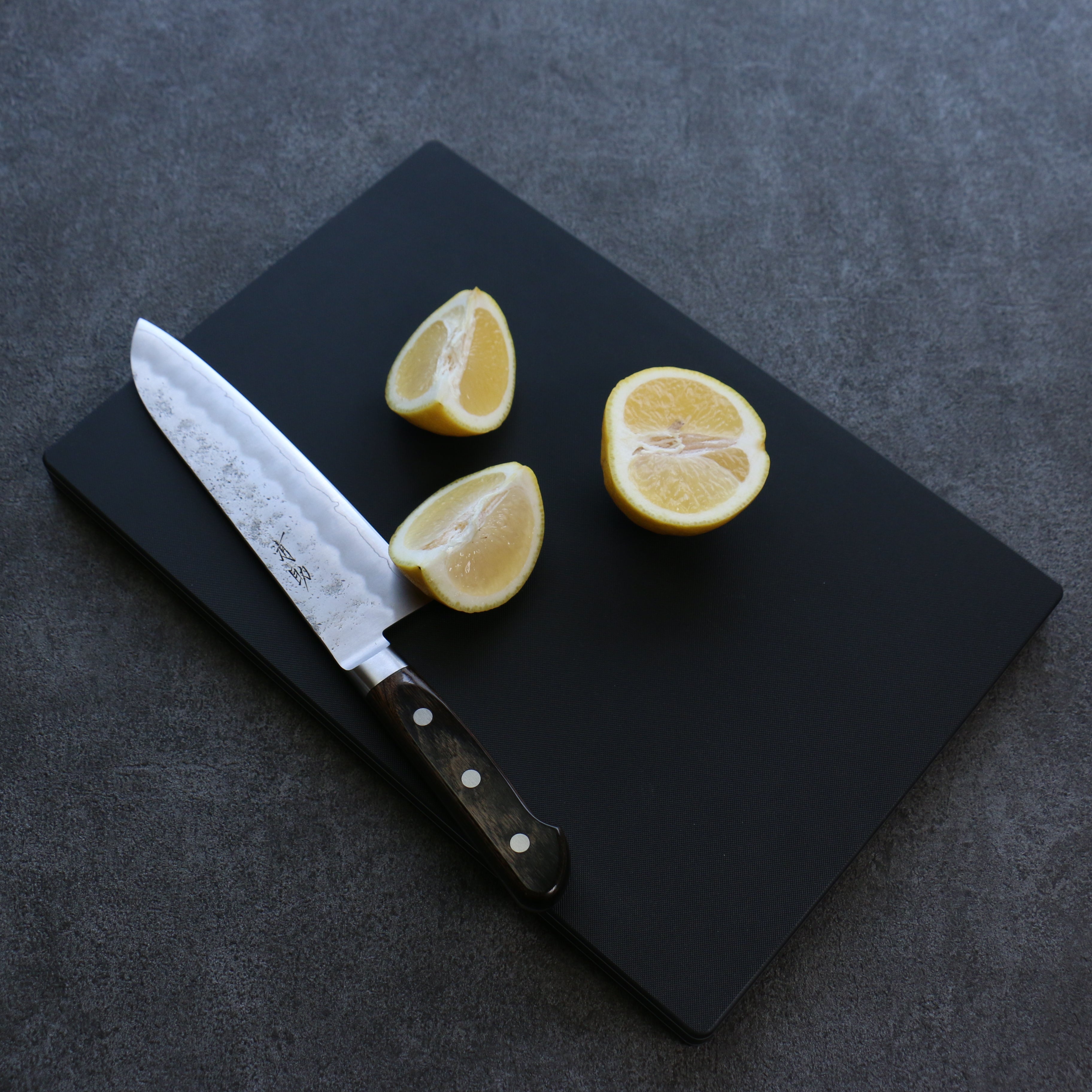 Hasegawa Cutting Board Pro-PE Lite Black (340 x 230mm) - Seisuke Knife