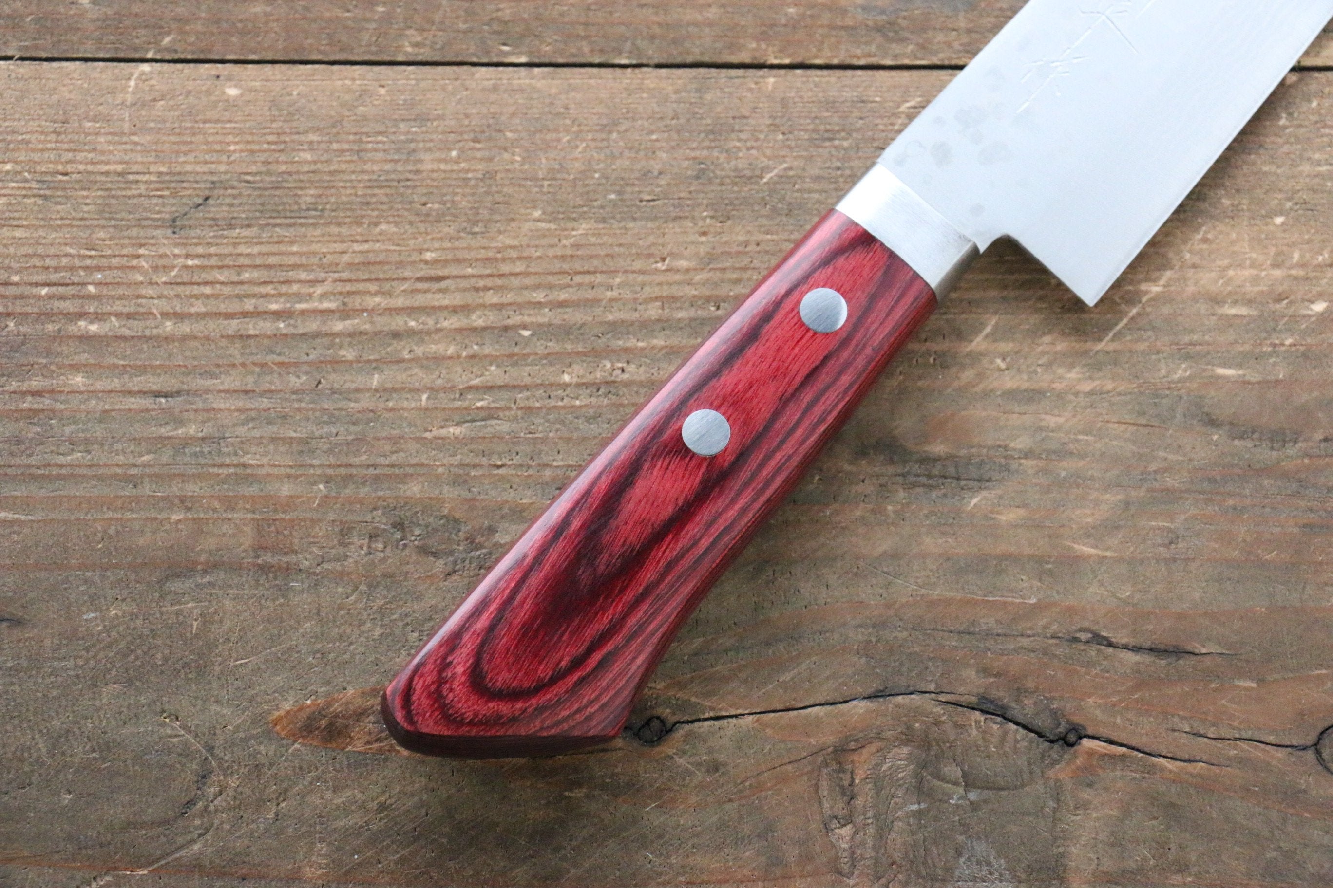 Kunihira Sairyu VG10 Damascus Small Santoku 135mm Red Pakka wood Handle - Seisuke Knife
