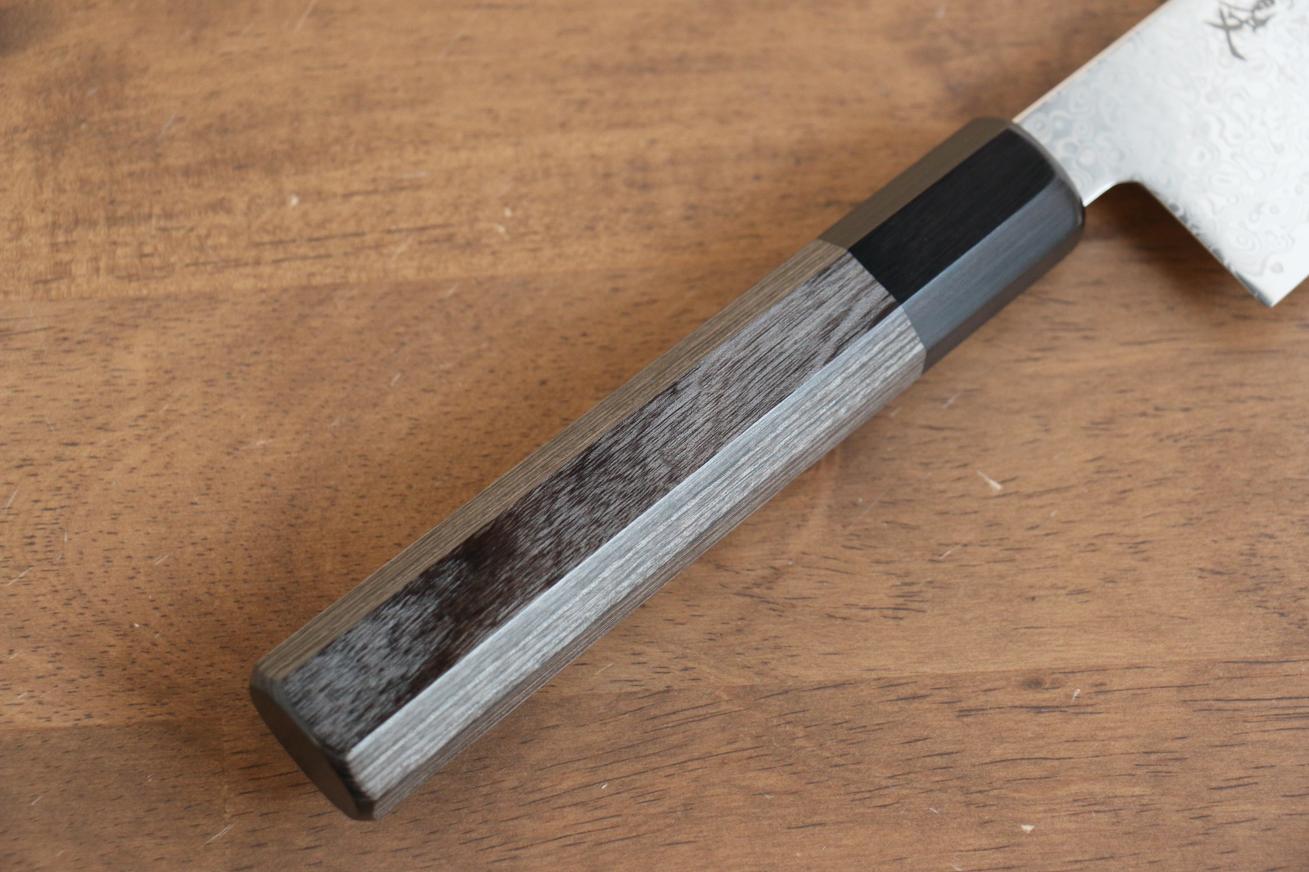 Kanjyo VG10 Damascus Gyuto 240mm Gray Pakkawood Handle - Seisuke Knife